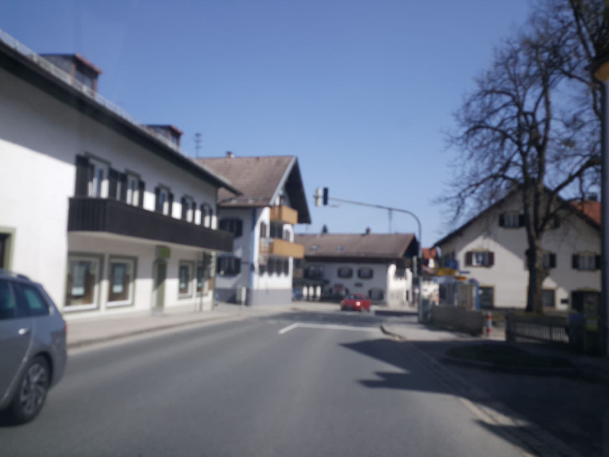Street view near Kurbad und Landhaus Siass, Bad Kohlgrub — © renade (CC BY-SA · Mapillary)