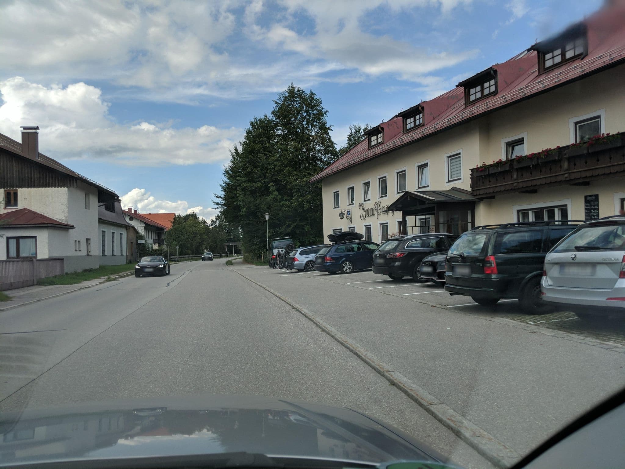 Street view near Landgasthof zum Papyrer, Lenggries — © atze02 (CC BY-SA · Mapillary)