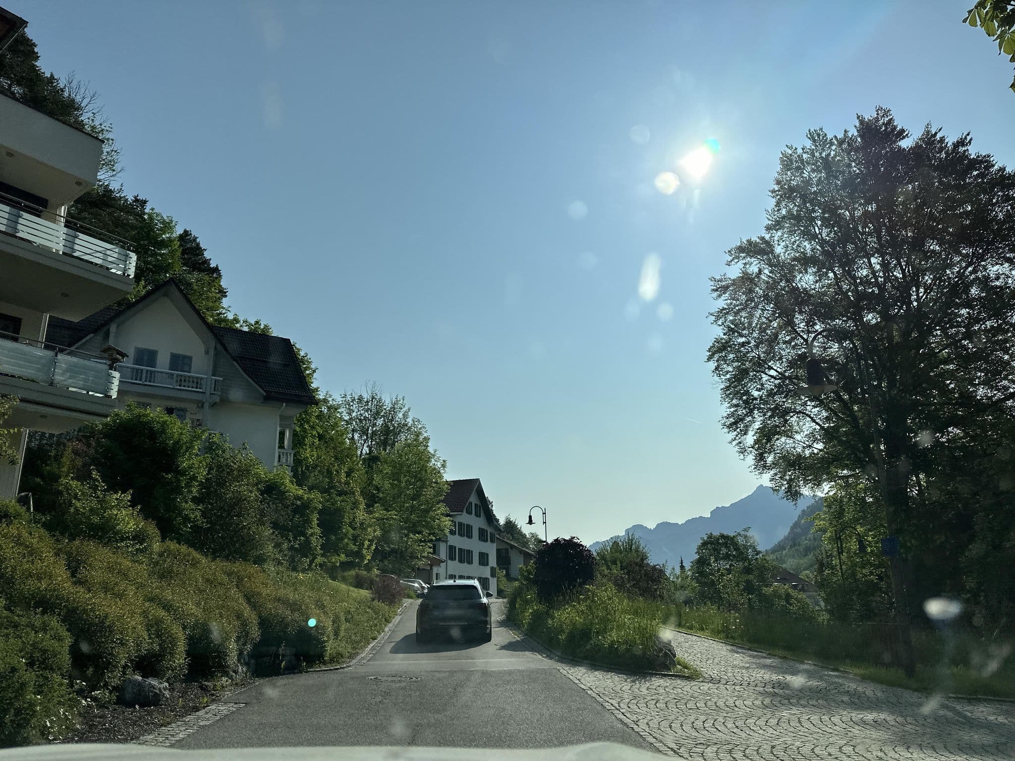 Street view near Ferienhaus im Königswinkel, Füssen — © dapiang (CC BY-SA · Mapillary)