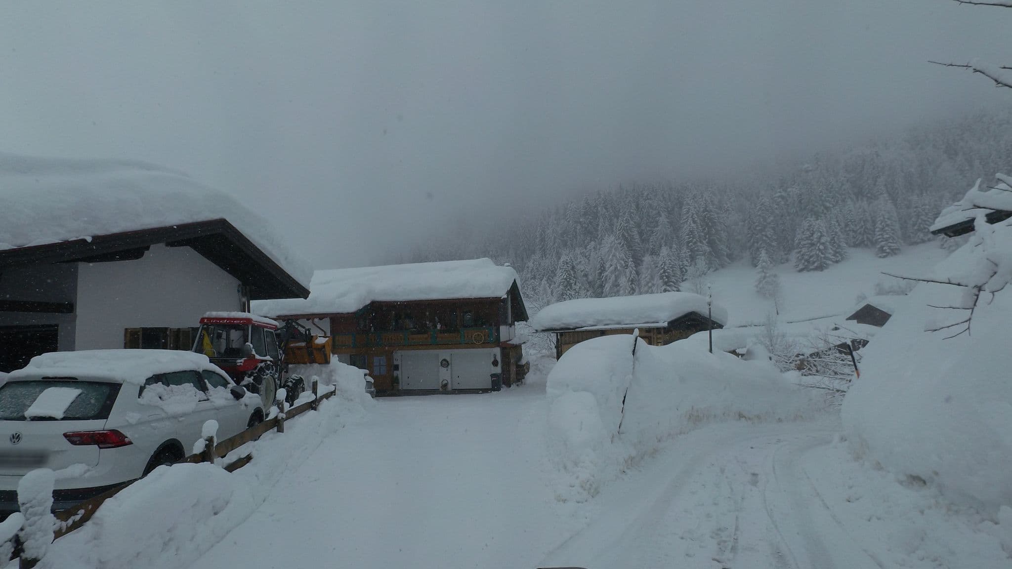 Street view near Haus Wilder Kaiser, Reit im Winkl — © schulf (CC BY-SA · Mapillary)
