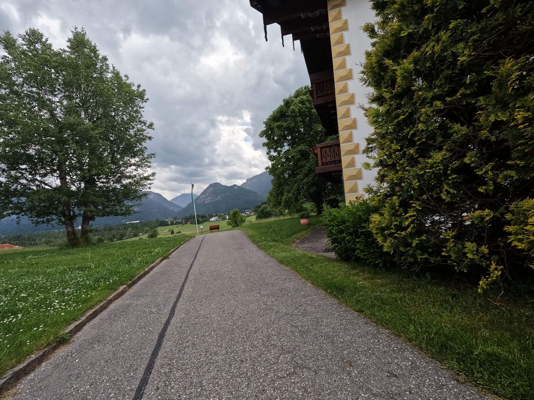 Street view near Tagungshotel Heißenhof, Inzell — © natebus (CC BY-SA · Mapillary)