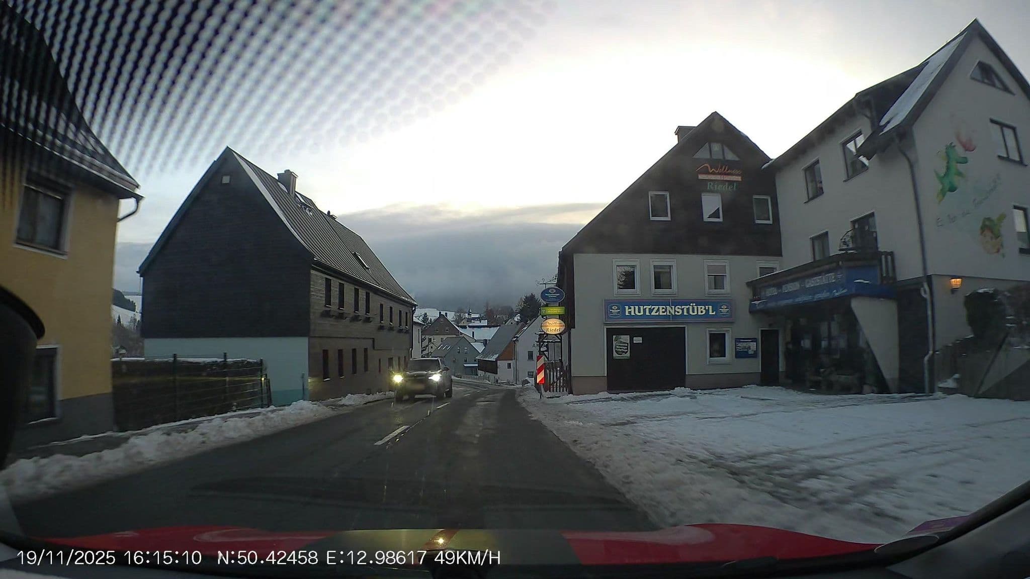 Street view near Wellness Hotel Pension & Gasthaus Riedel, Kurort Oberwiesenthal — © AR88 (CC BY-SA · Mapillary)