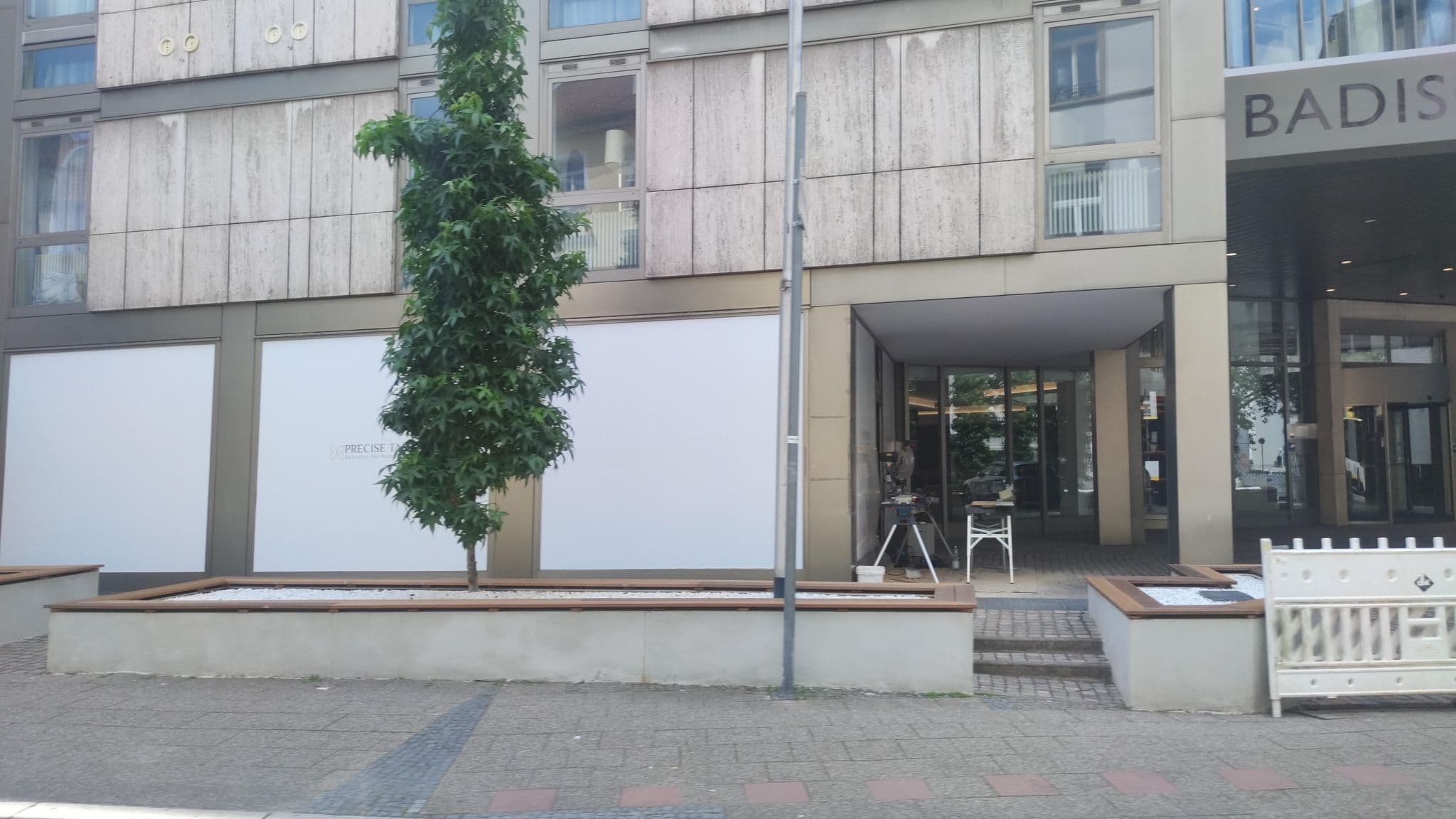 Street view near Badischer Hof, Baden-Baden — © karthoo (CC BY-SA · Mapillary)