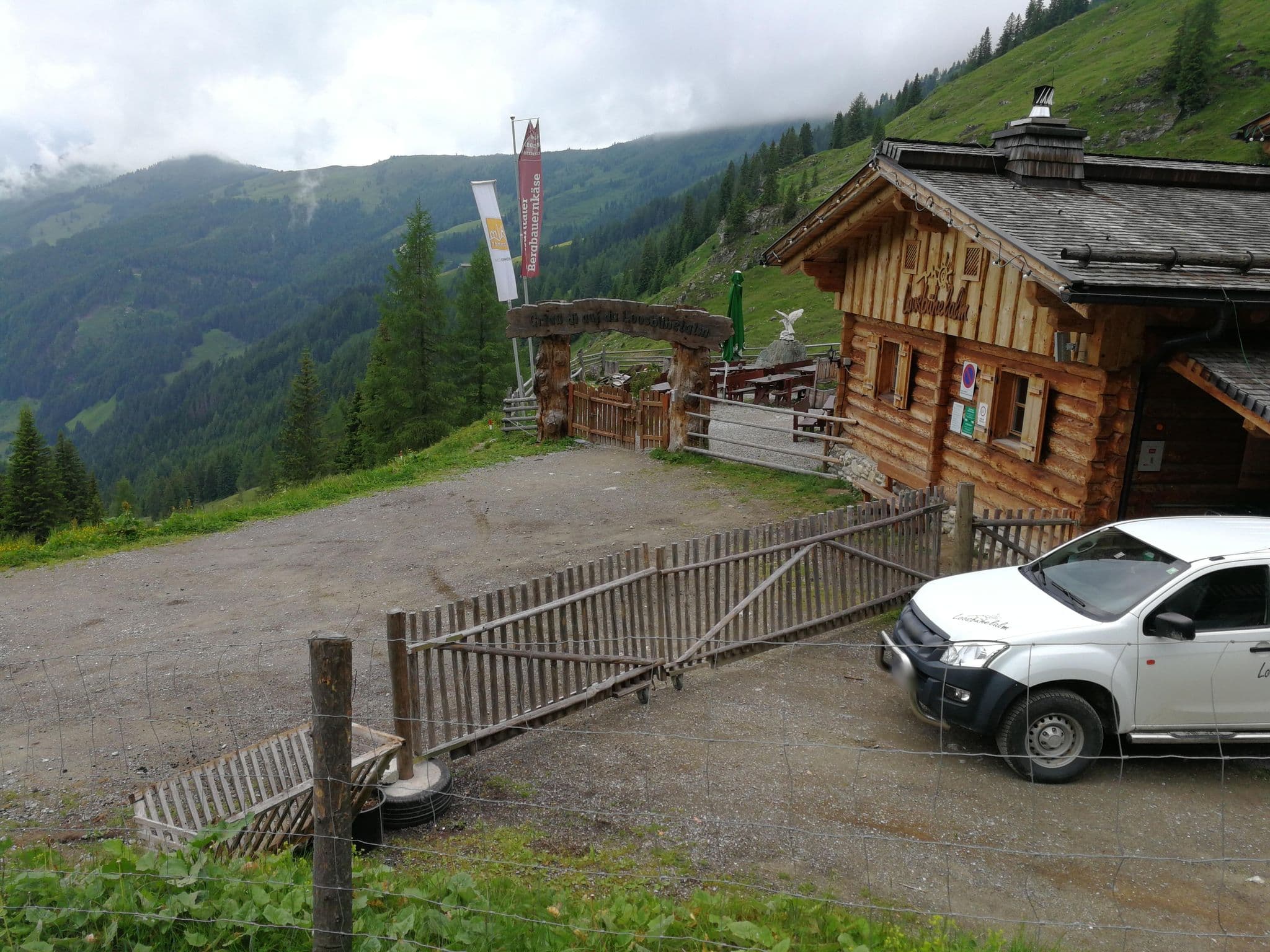 Street view near Loosbühelalm (Klausalm), Grossarl — © santon (CC BY-SA · Mapillary)