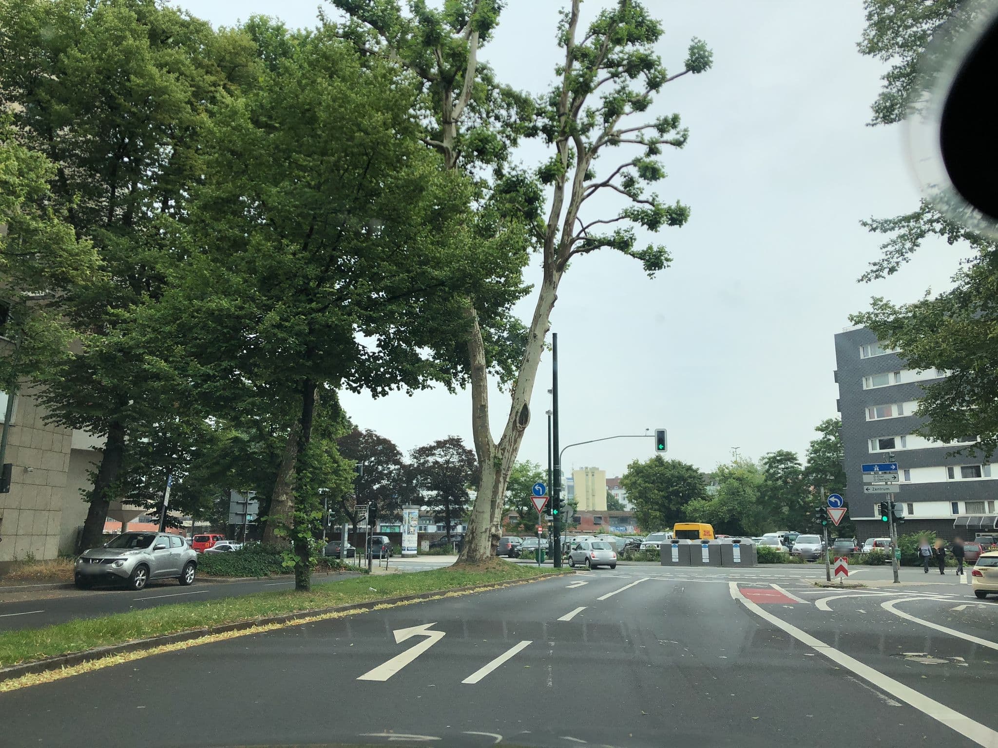 Street view near B & B Hotel Düsseldorf Hbf, Düsseldorf — © multimaze (CC BY-SA · Mapillary)