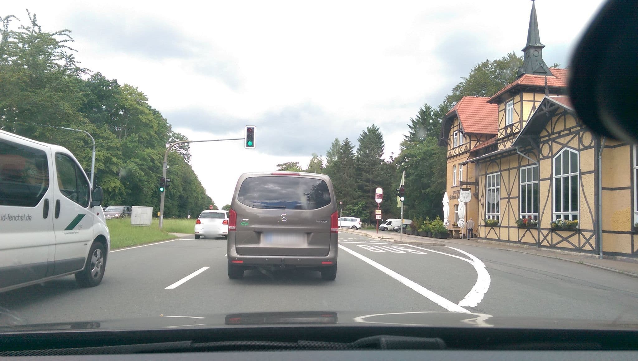 Street view near Gasthof Schloss Hubertus, Erfurt — © live (CC BY-SA · Mapillary)