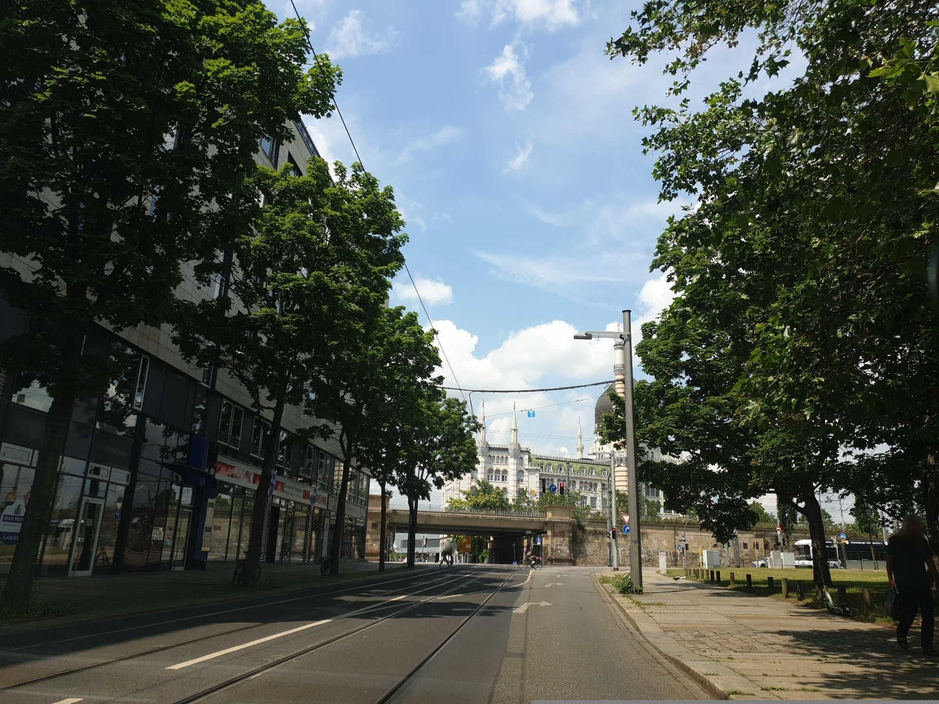 Street view near Penck Hotel, Dresden — © canislupus (CC BY-SA · Mapillary)