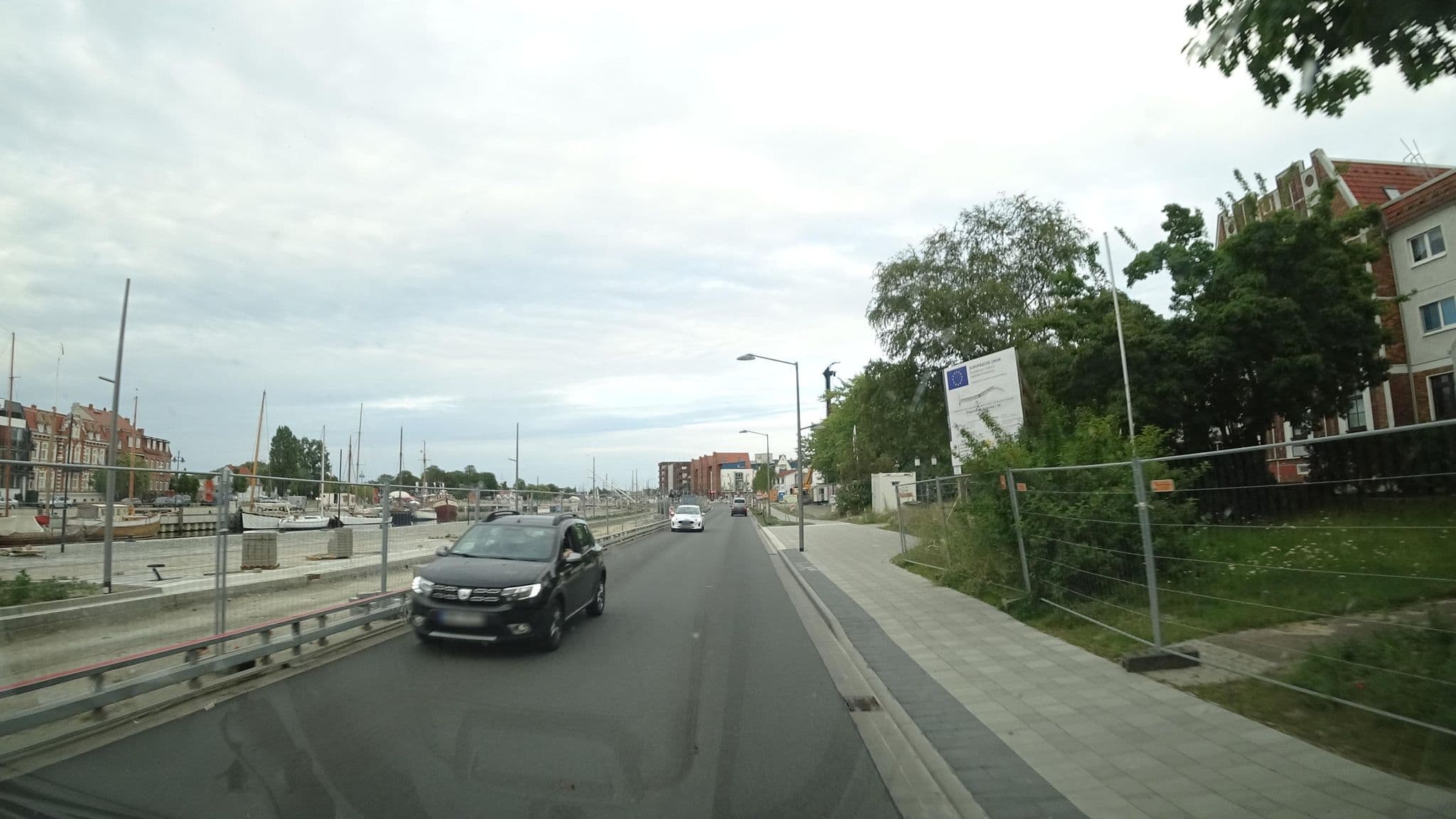 Street view near Alter Speicher, Universitäts- und Hansestadt Greifswald — © flohoff (CC BY-SA · Mapillary)