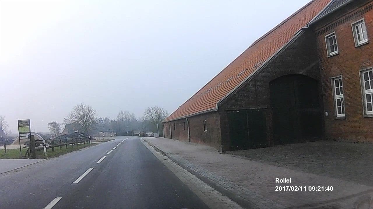 Street view near Ferienhof Saathoff, Greetsiel — © sennewald63 (CC BY-SA · Mapillary)