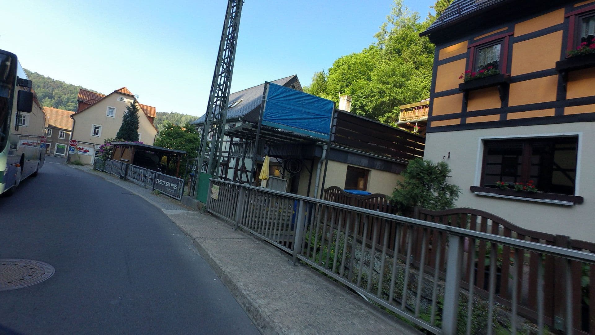 Street view near Strohbach, Bad Schandau — © moenk (CC BY-SA · Mapillary)