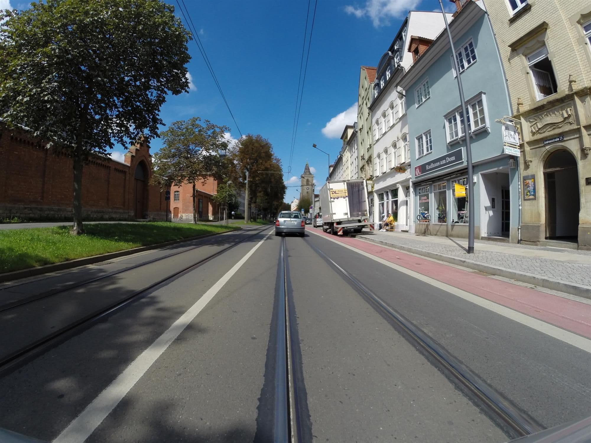 Street view near Bärliner Hotel, Erfurt — © ahzf (CC BY-SA · Mapillary)