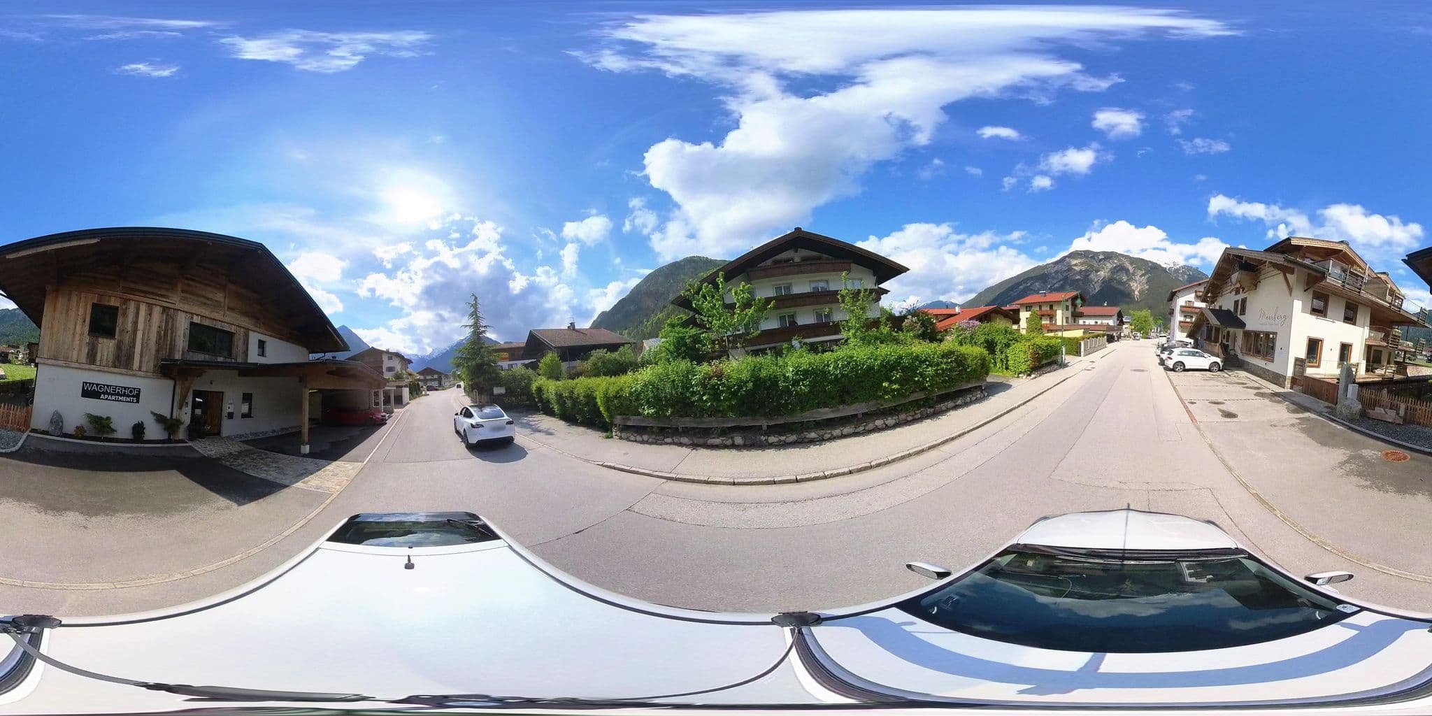 Street view near Haus Anna, Maurach
