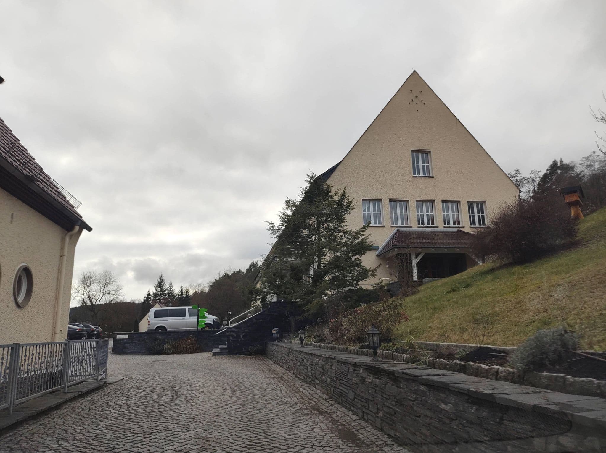 Street view near Alte Fliegerschule, Eisenach — © thetornado76 (CC BY-SA · Mapillary)