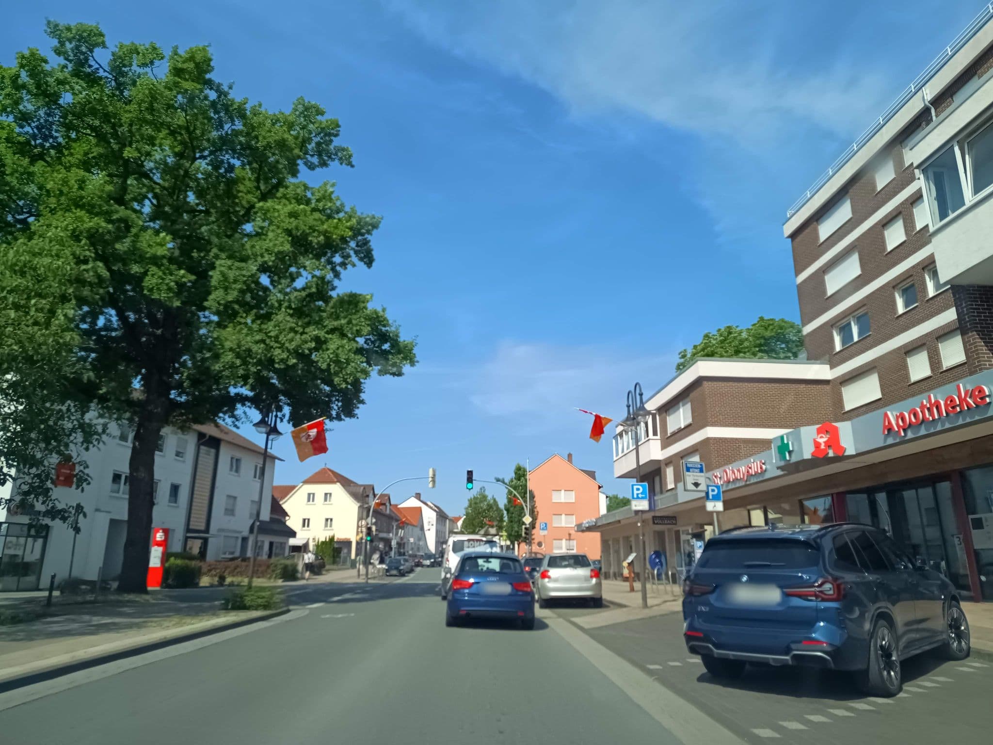 Street view near Hotel Gasthof Kaiserpfalz, Paderborn — © thetornado76 (CC BY-SA · Mapillary)