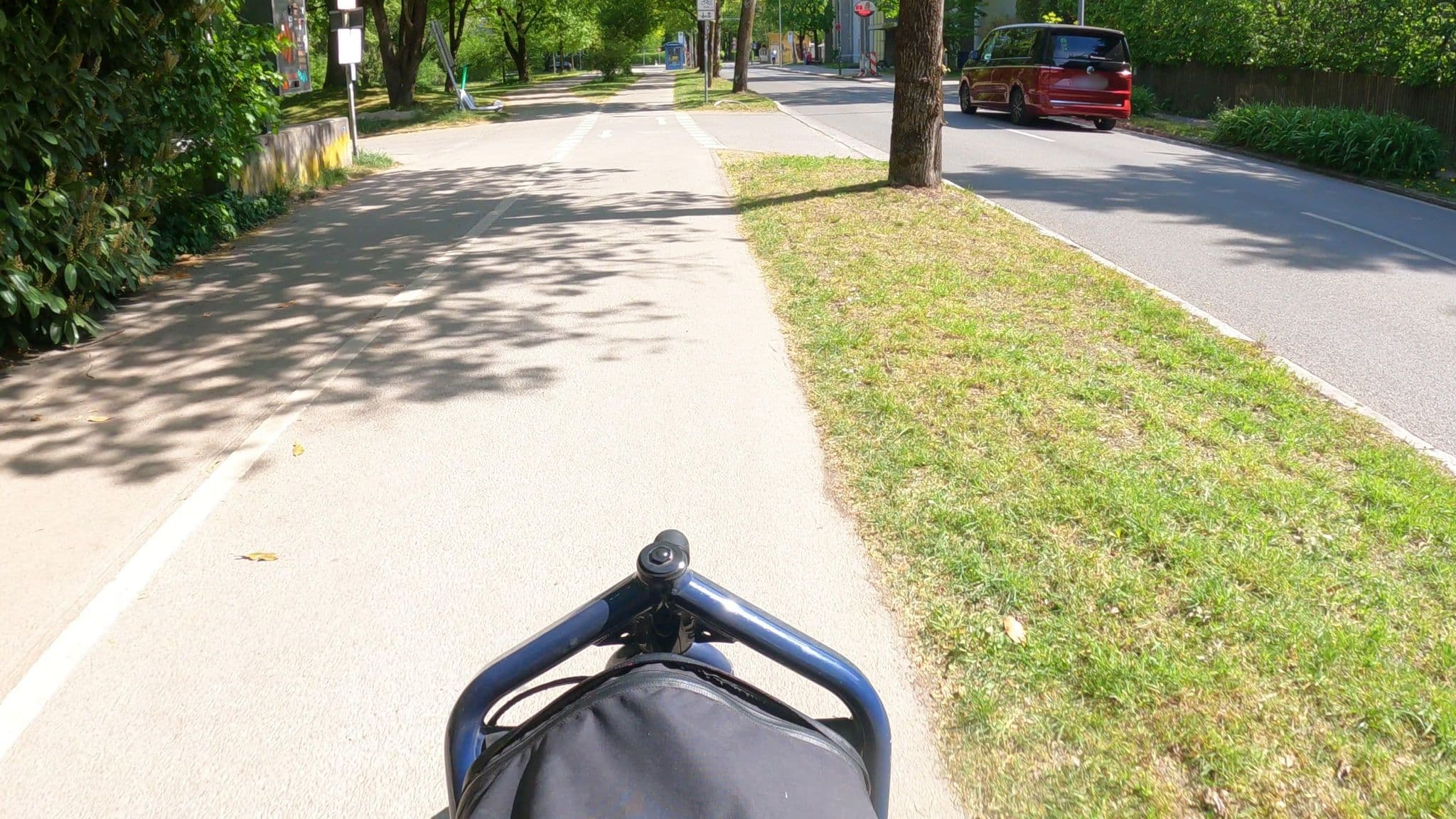 Street view near Seibel's Park-Hotel, Pasing — © StefanMunichWays (CC BY-SA · Mapillary)