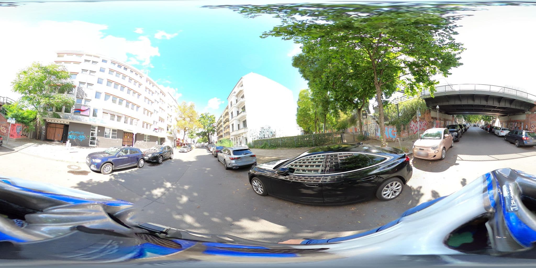 Street view near EnergieHotel, Schöneberg — © eserte (CC BY-SA · Mapillary)