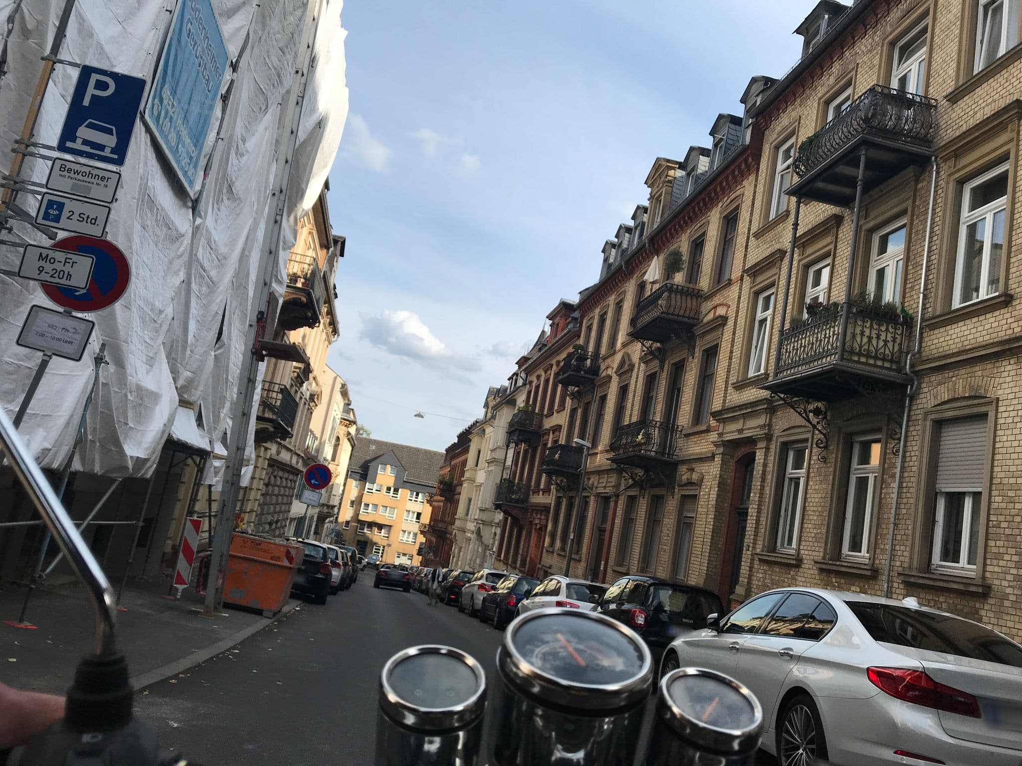 Street view near Hotel Klemm, Wiesbaden — © marpa (CC BY-SA · Mapillary)