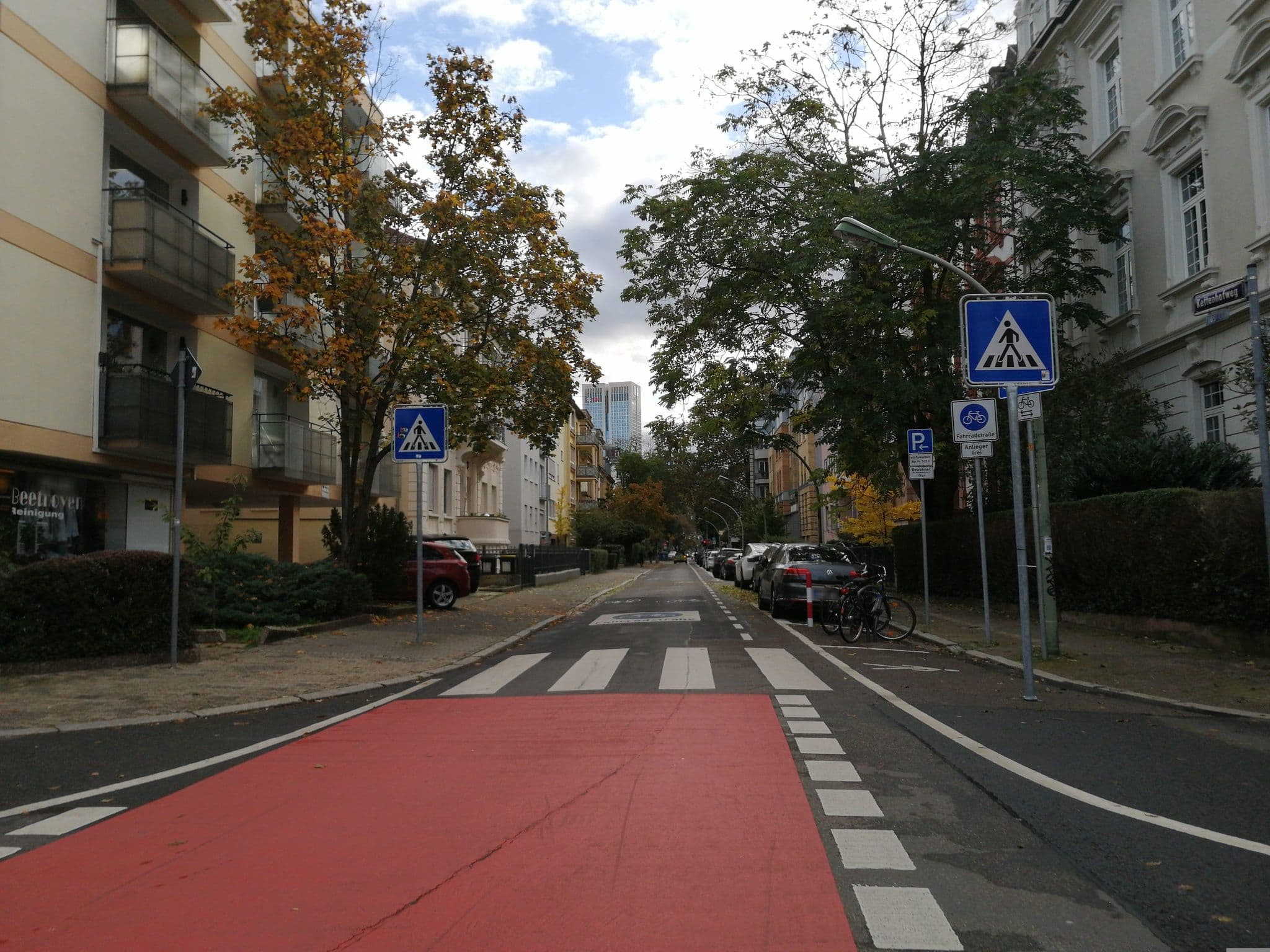 Street view near Hotel Gölz, Frankfurt am Main