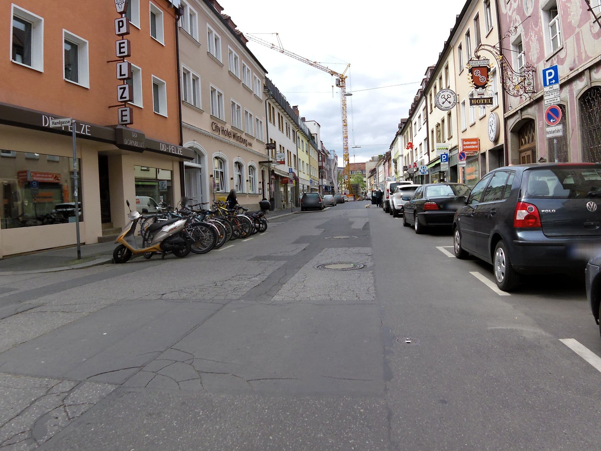 Street view near Hotel Stadt Mainz, Würzburg — © zoegglmeyr (CC BY-SA · Mapillary)