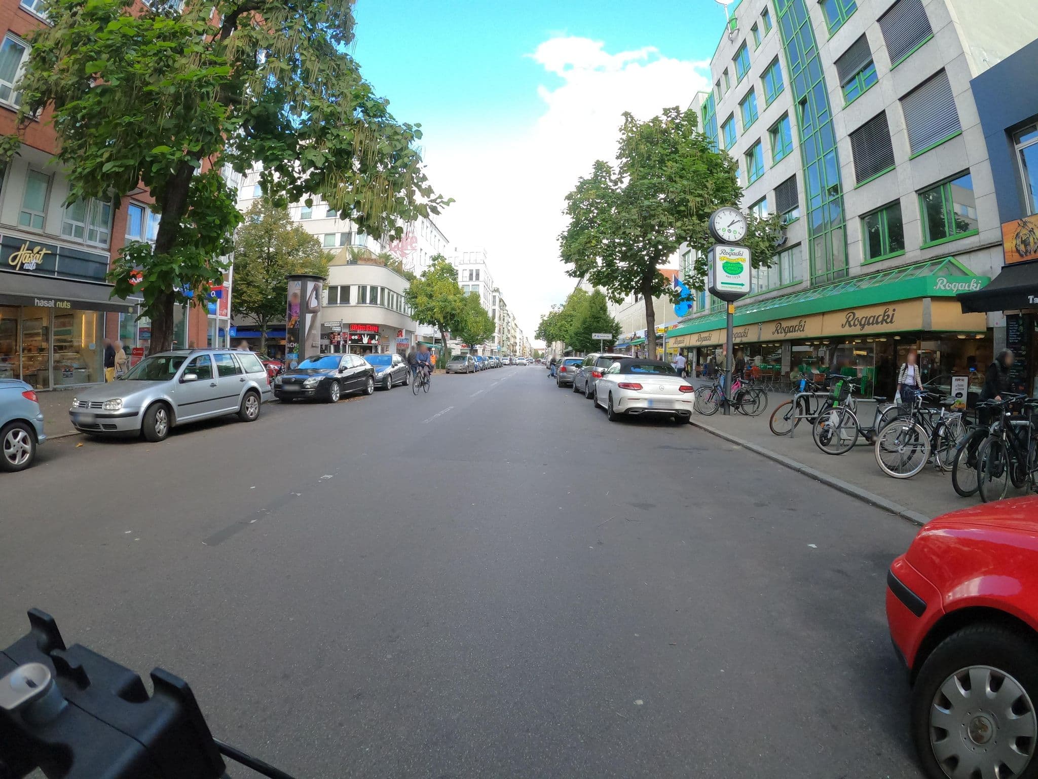 Street view near Leonardo Hotel Berlin, Charlottenburg — © macsico (CC BY-SA · Mapillary)
