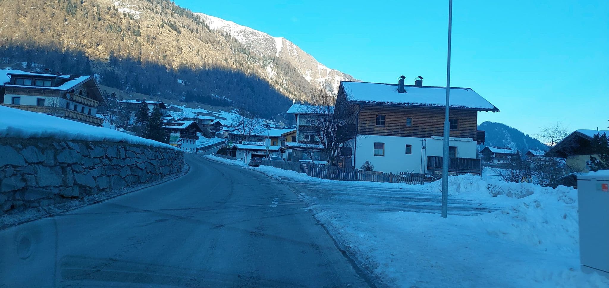 Street view near Bergheim Kröll, Virgen