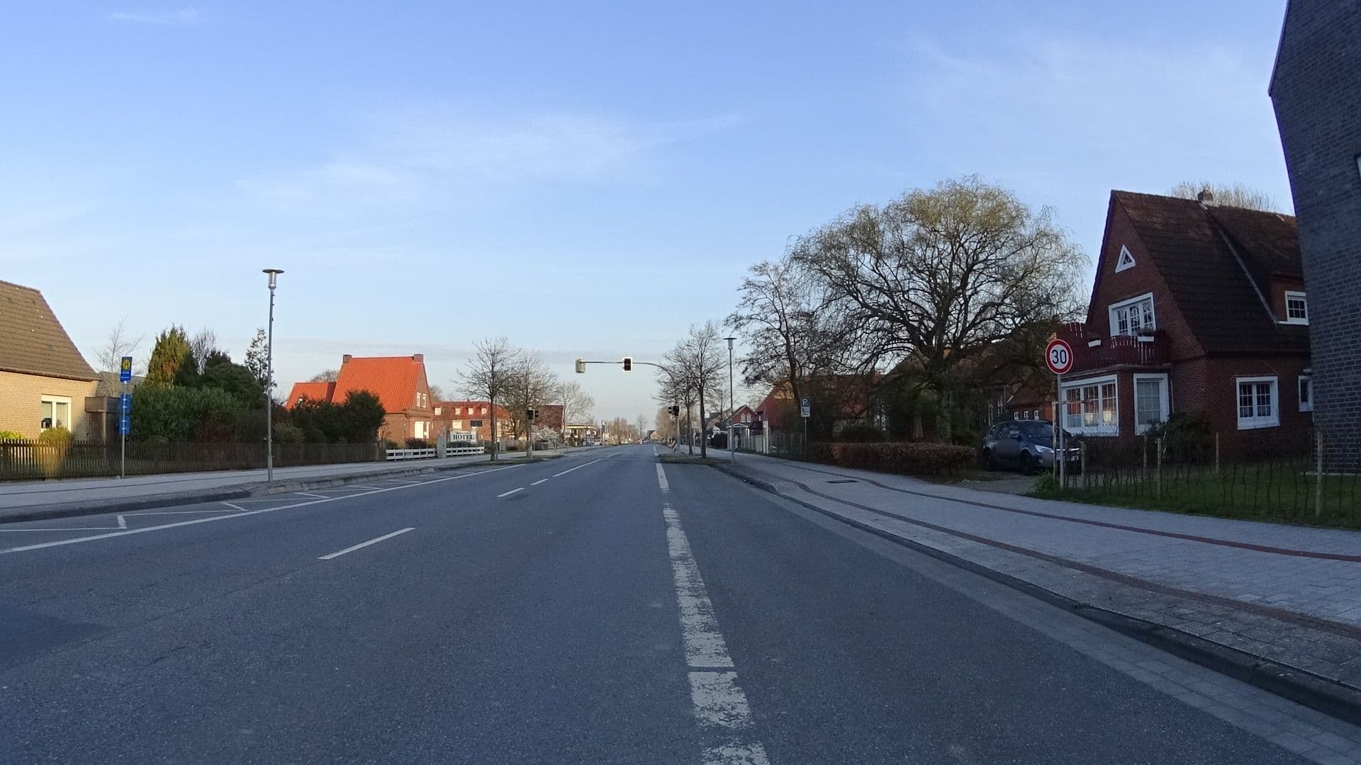 Street view near Gästehaus Meyerhoff, Norddeich — © ramap (CC BY-SA · Mapillary)