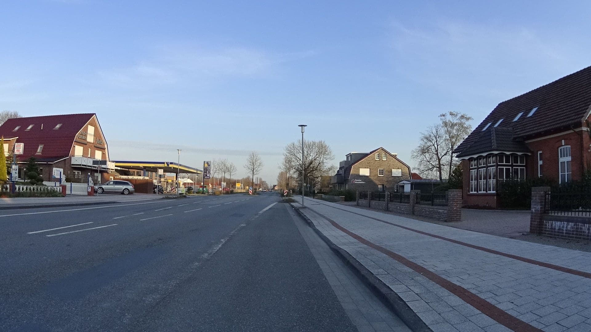 Street view near Haus Kap Hoorn, Norddeich — © ramap (CC BY-SA · Mapillary)