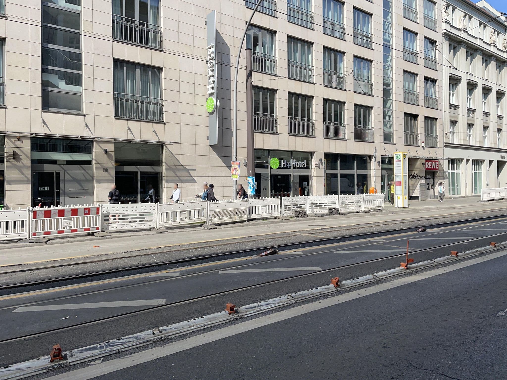 Street view near H+ Hotel Berlin Mitte, Mitte — © carlheinz (CC BY-SA · Mapillary)