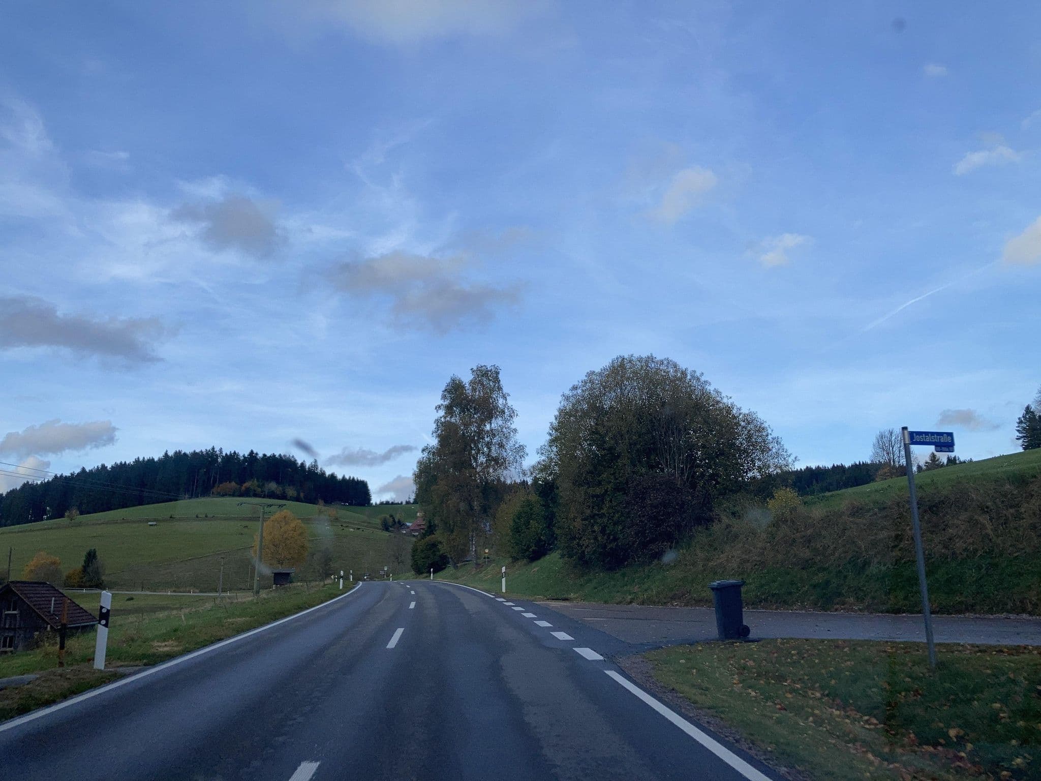 Street view near Klausbubenhof, Titisee-Neustadt — © tasmaniadevil (CC BY-SA · Mapillary)