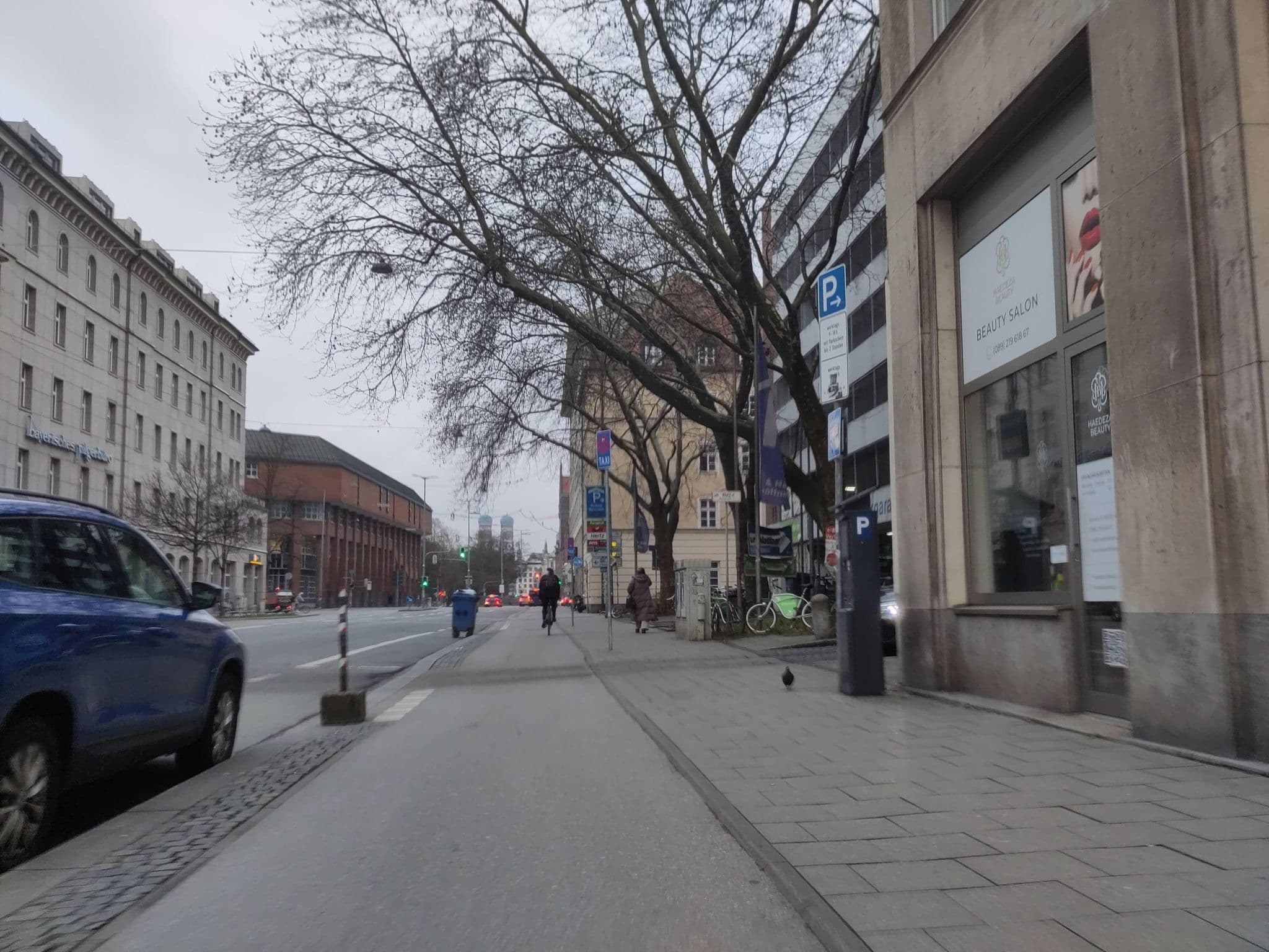 Street view near King's Hotel Center, Munich