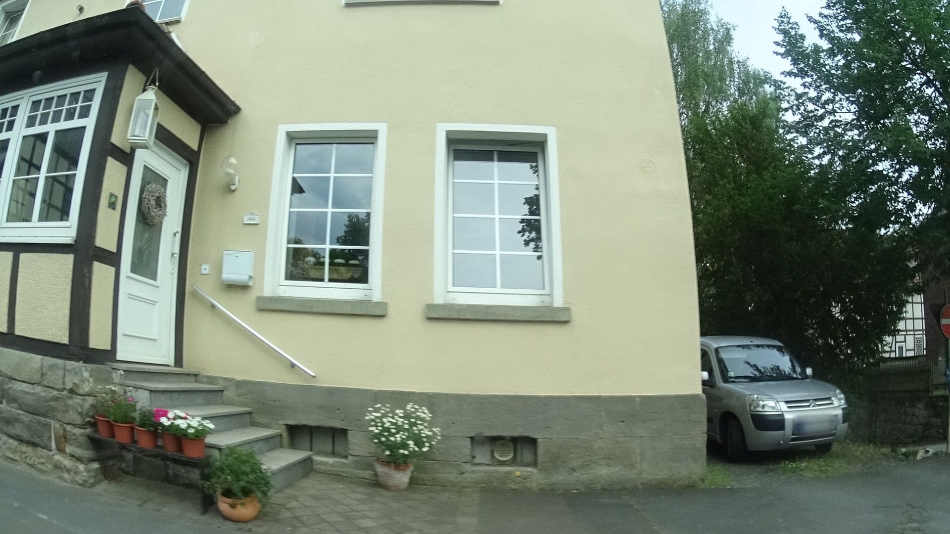 Street view near Pension Dorn, Bad Arolsen — © ramap (CC BY-SA · Mapillary)