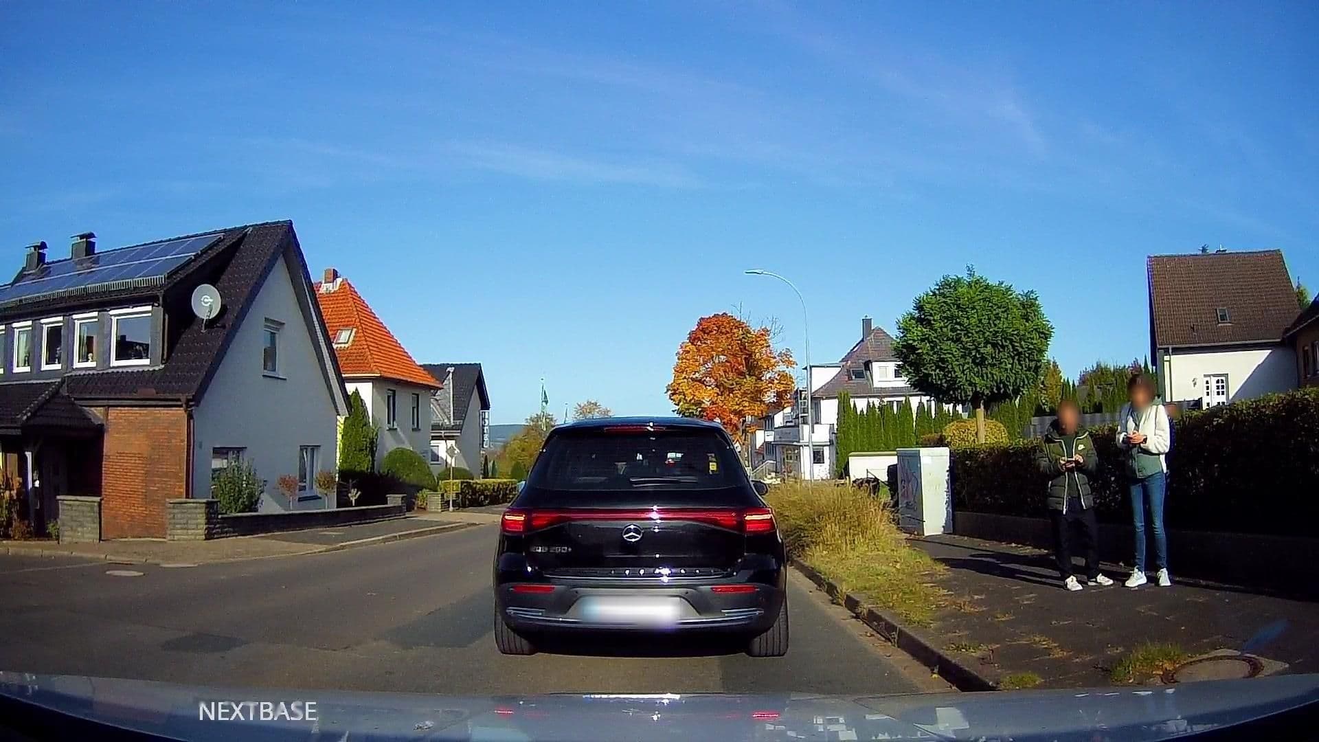 Street view near Hotel-Restaurant Trollinger Hof, Bad Oeynhausen — © Schmarvis (CC BY-SA · Mapillary)