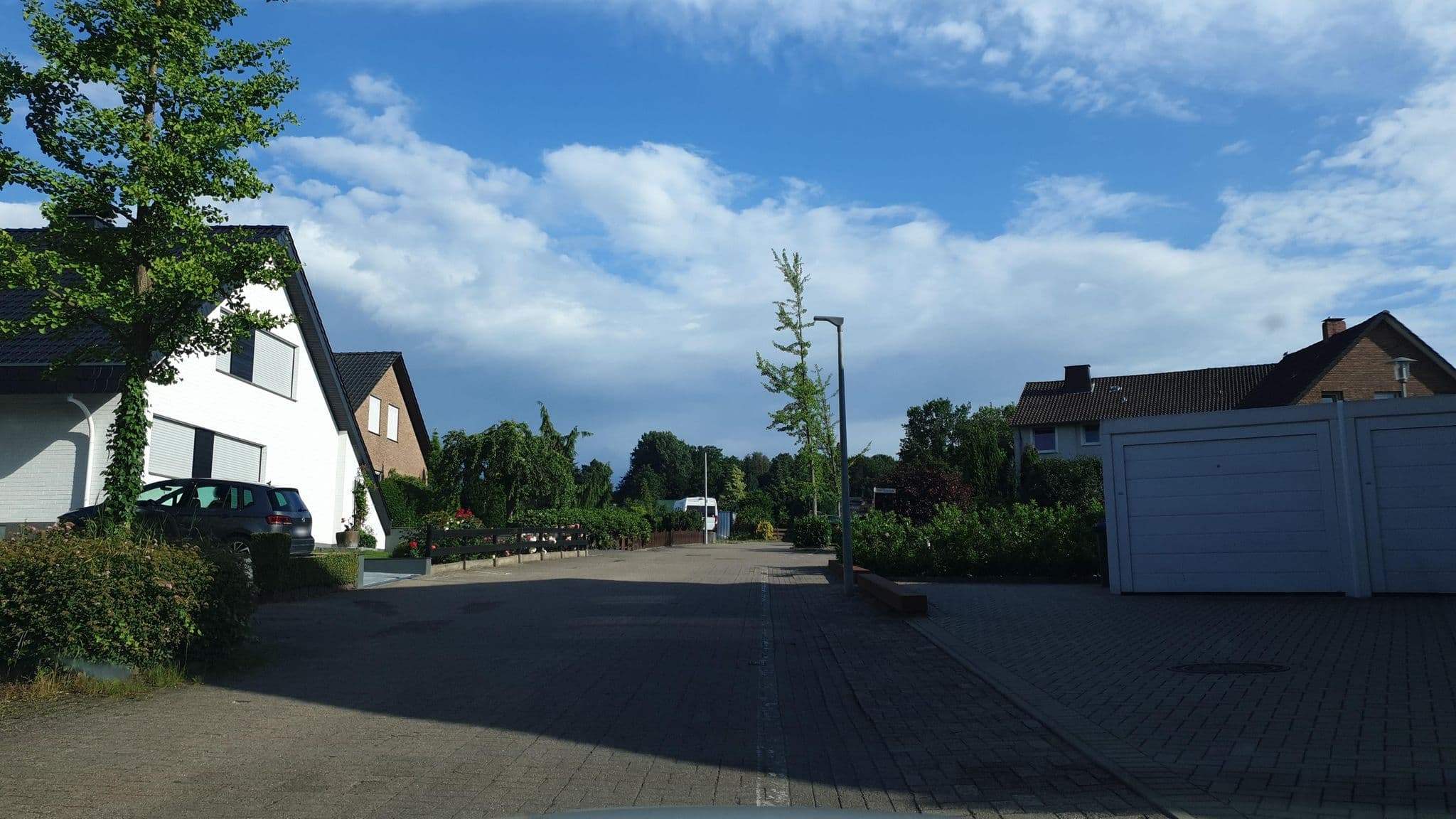 Street view near Helmut Hempelmann, Bad Oeynhausen — © Schmarvis (CC BY-SA · Mapillary)