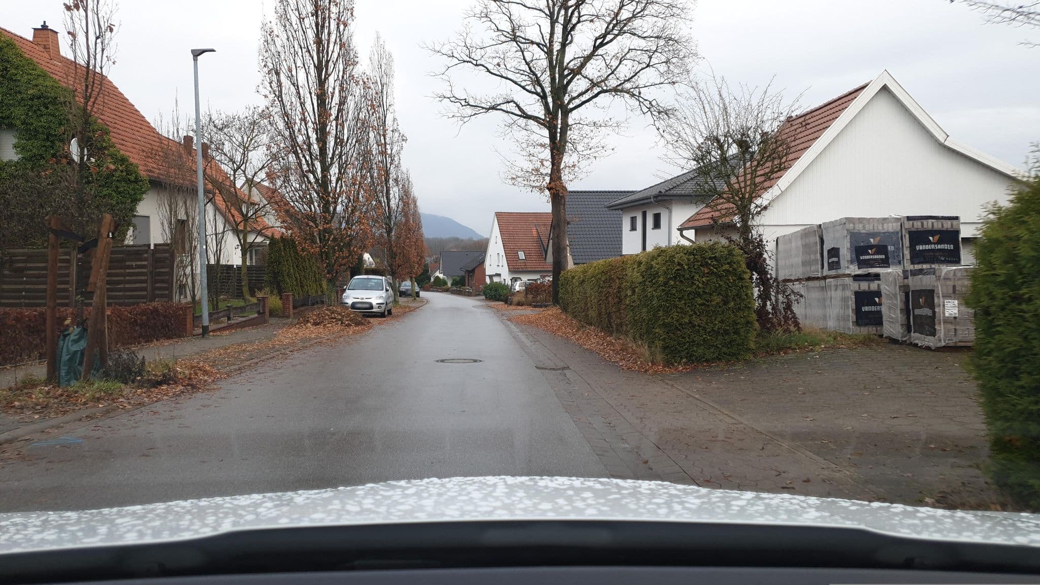 Street view near Haus am Großen Weserbogen, Bad Oeynhausen — © Schmarvis (CC BY-SA · Mapillary)
