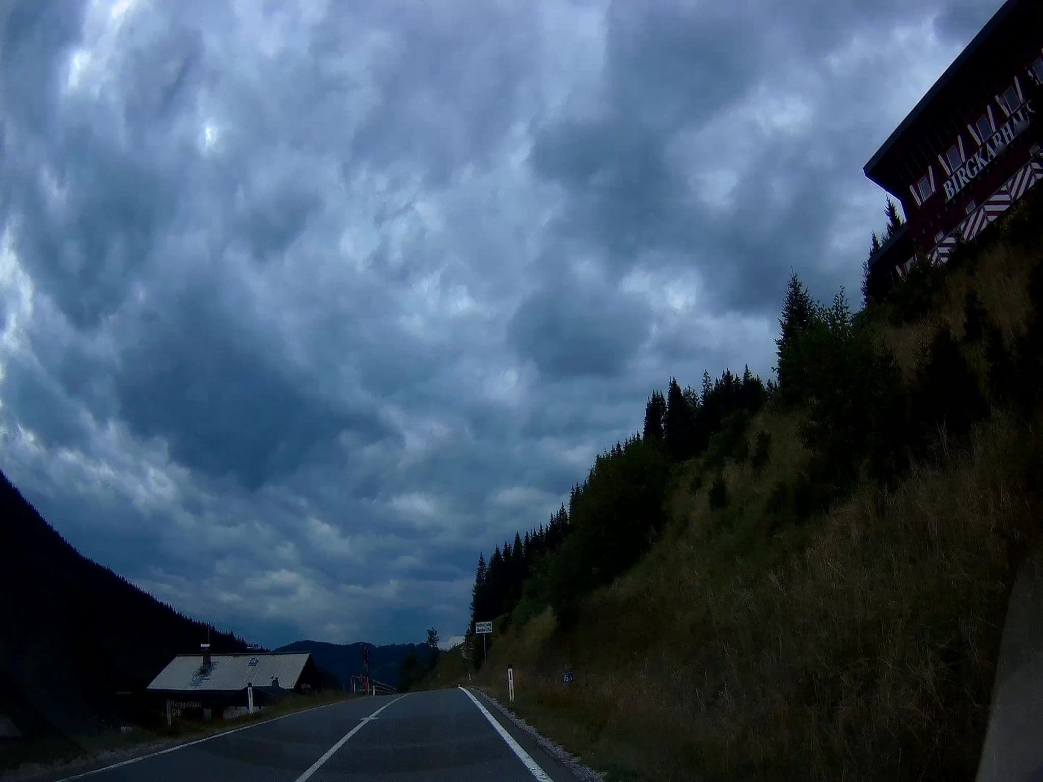 Street view near Birgkar, Mühlbach am Hochkönig — © fuchserl (CC BY-SA · Mapillary)