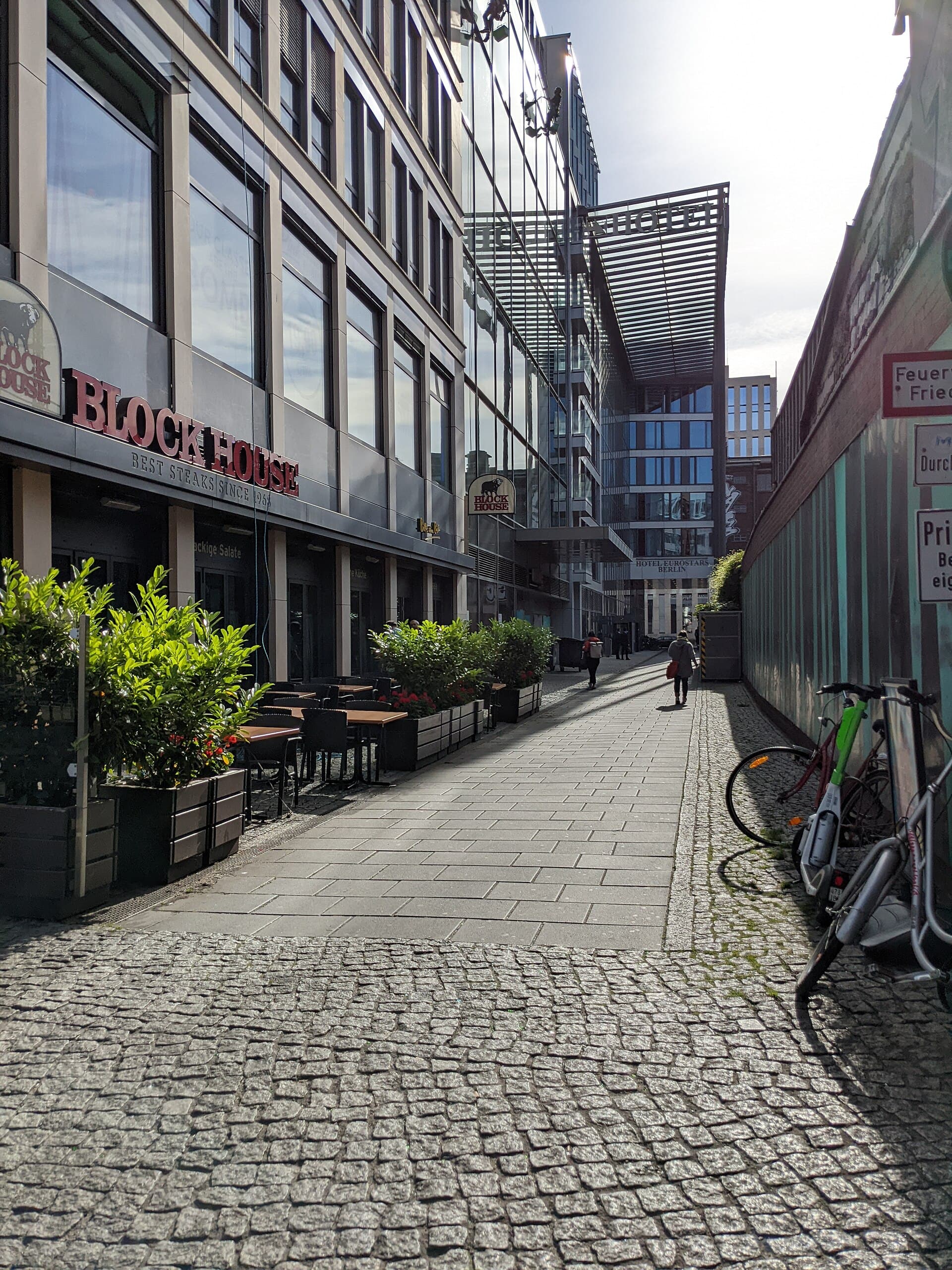 Eurostars Berlin (via Wikimedia Commons, CC BY-SA 4.0)