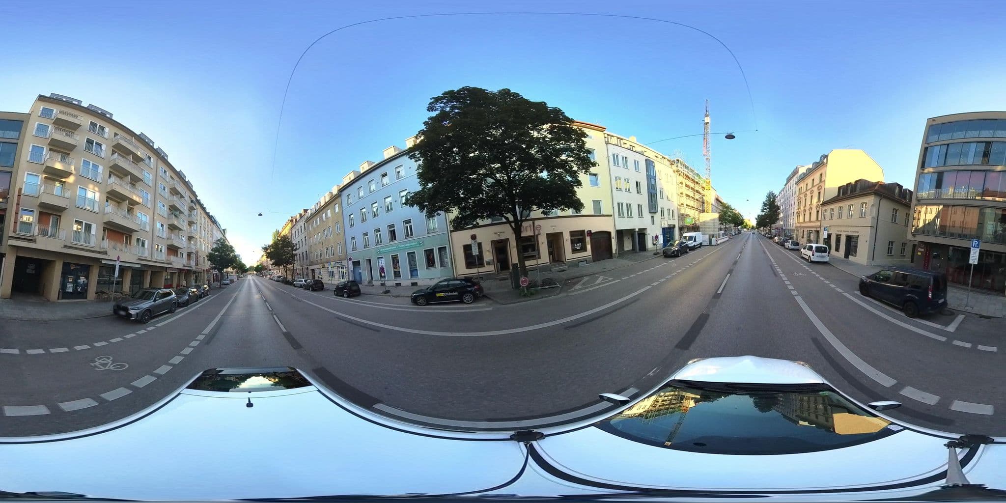Street view near Hotel Pension Christl, Munich — © osmplus_org (CC BY-SA · Mapillary)