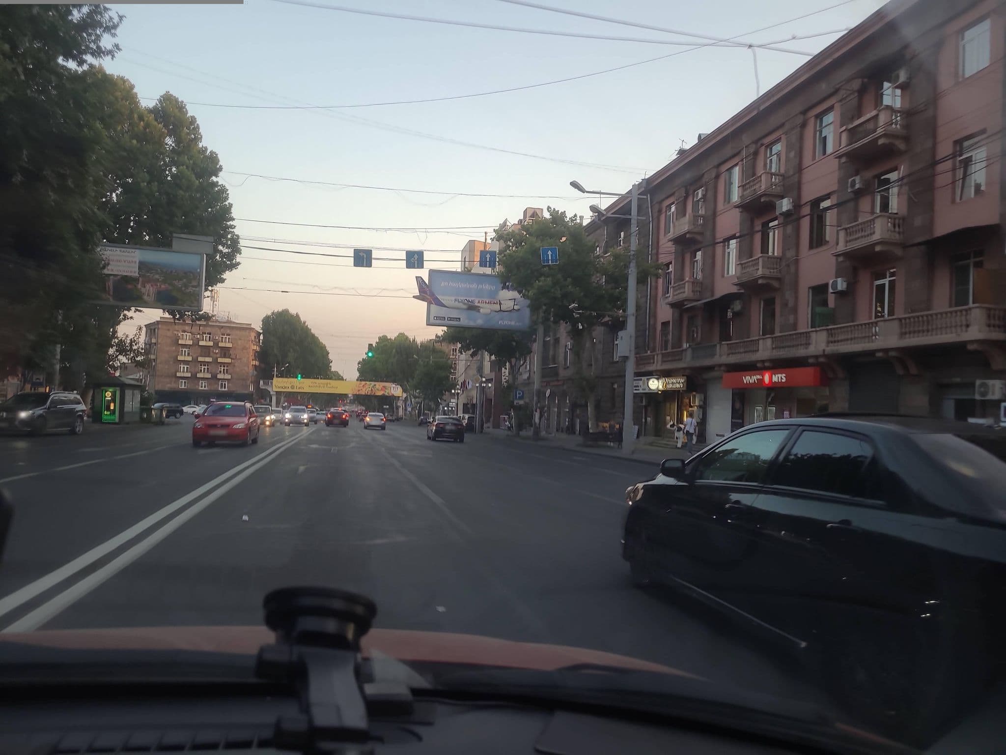 Street view near Mini Hotel Victoria, Yerevan — © noktoborus (CC BY-SA · Mapillary)
