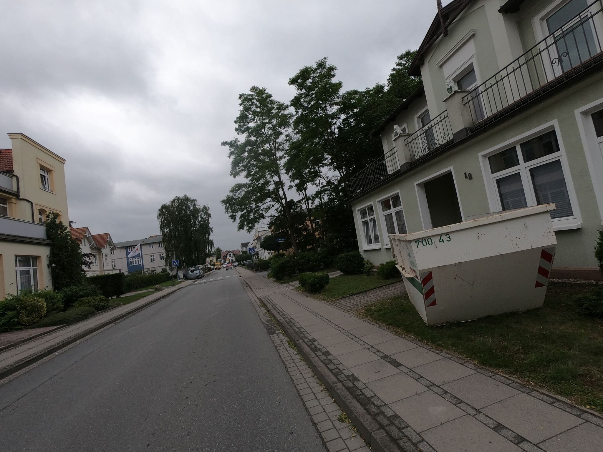 Street view near Strandschlößchen, Ostseebad Kühlungsborn — © carlheinz (CC BY-SA · Mapillary)