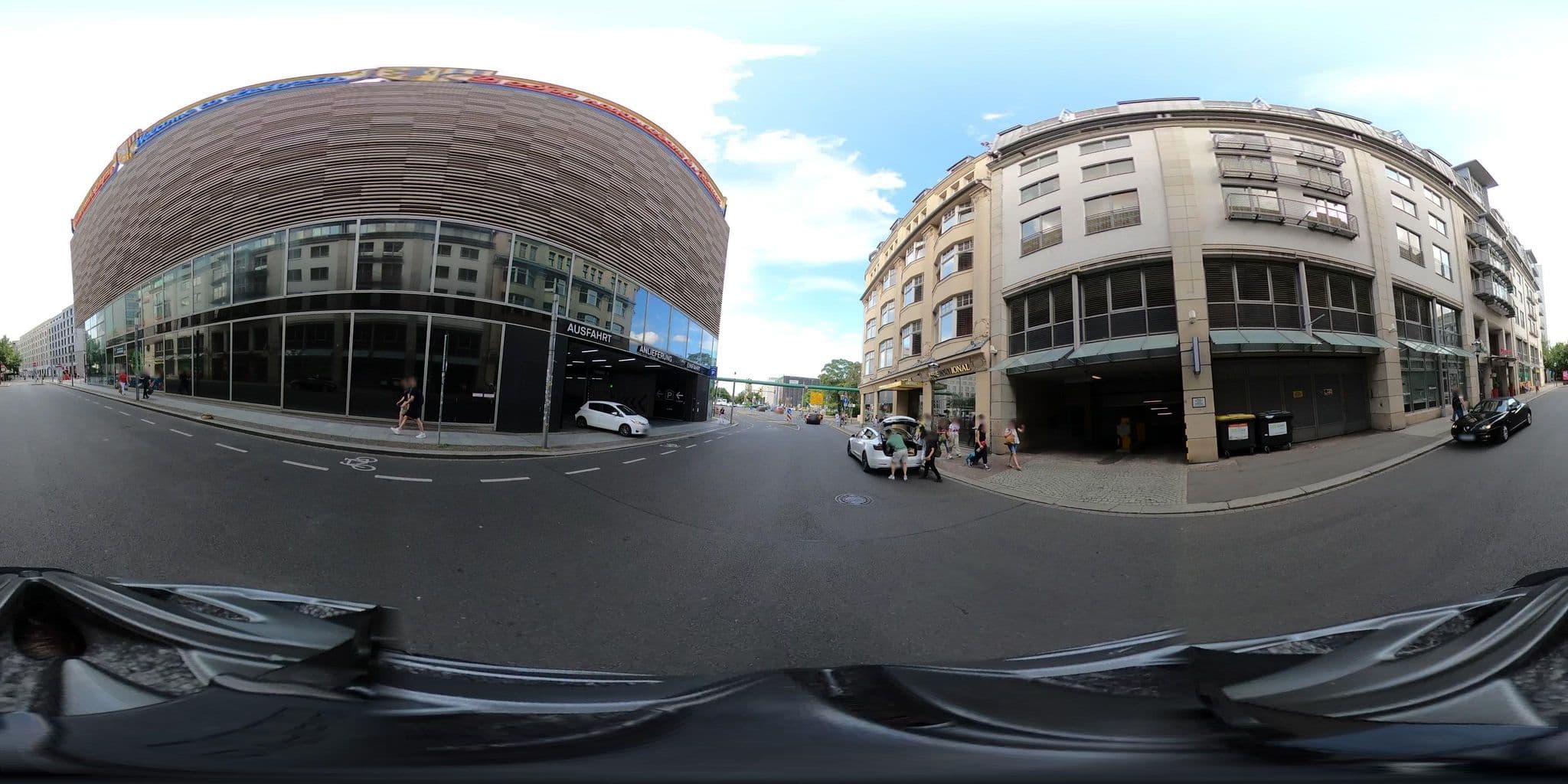 Street view near Royal International, Leipzig — © kopra (CC BY-SA · Mapillary)