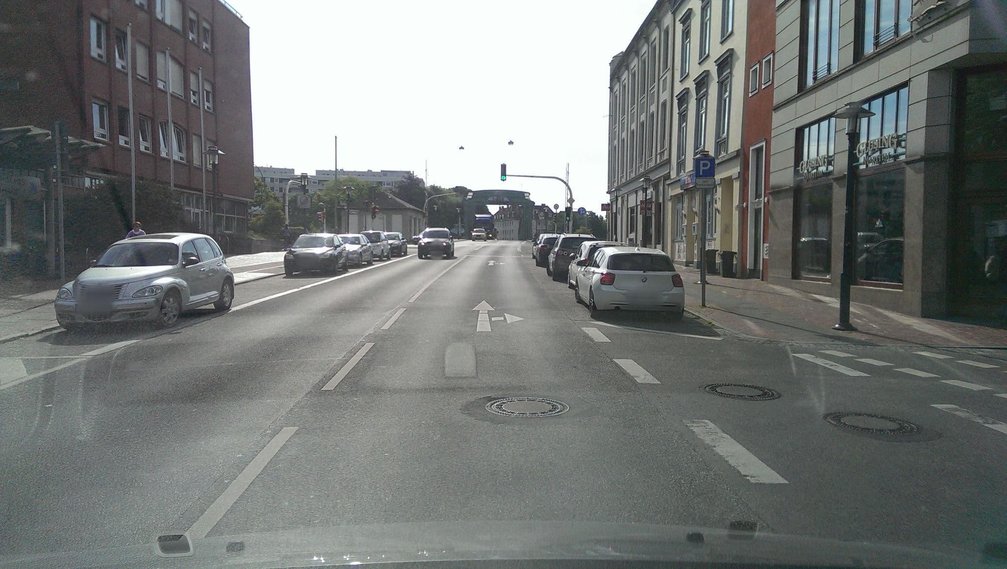 Street view near Hotel an der Karlstadt, Bremerhaven — © bufonto (CC BY-SA · Mapillary)
