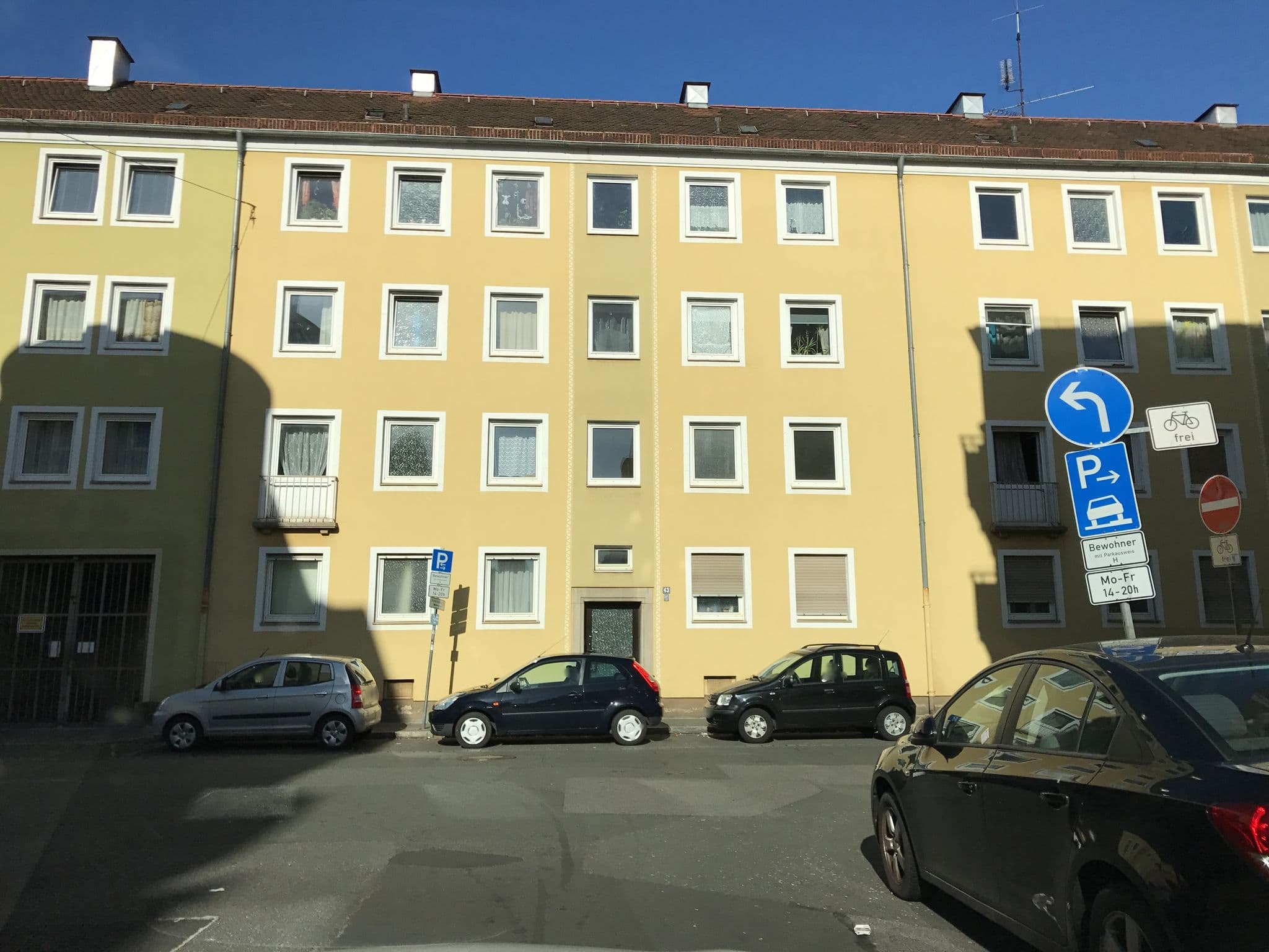 Street view near Hotel Advantage, Nuremberg — © derzornigemarkus (CC BY-SA · Mapillary)