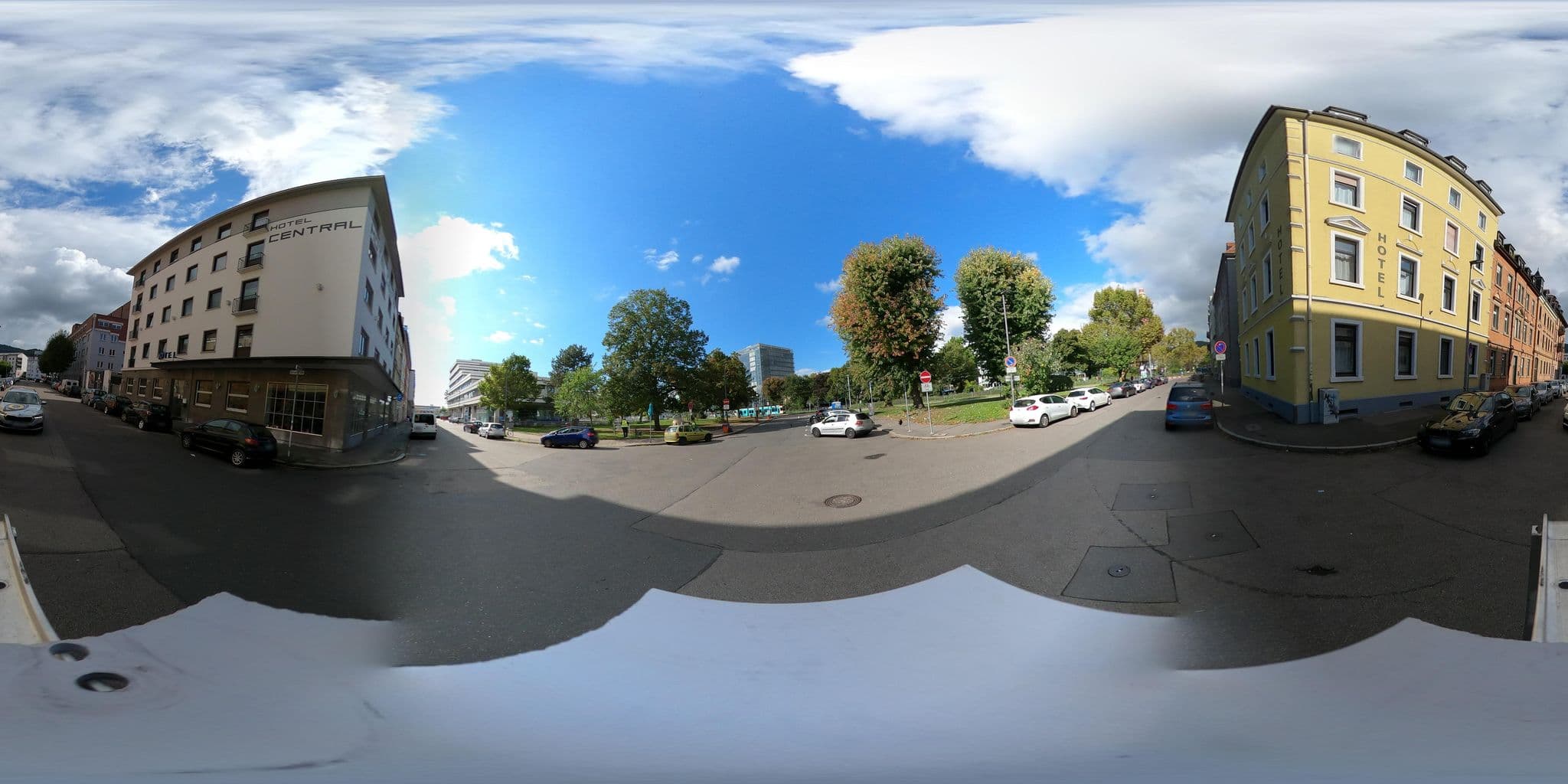 Street view near Classic Inn, Heidelberg — © wegavision (CC BY-SA · Mapillary)