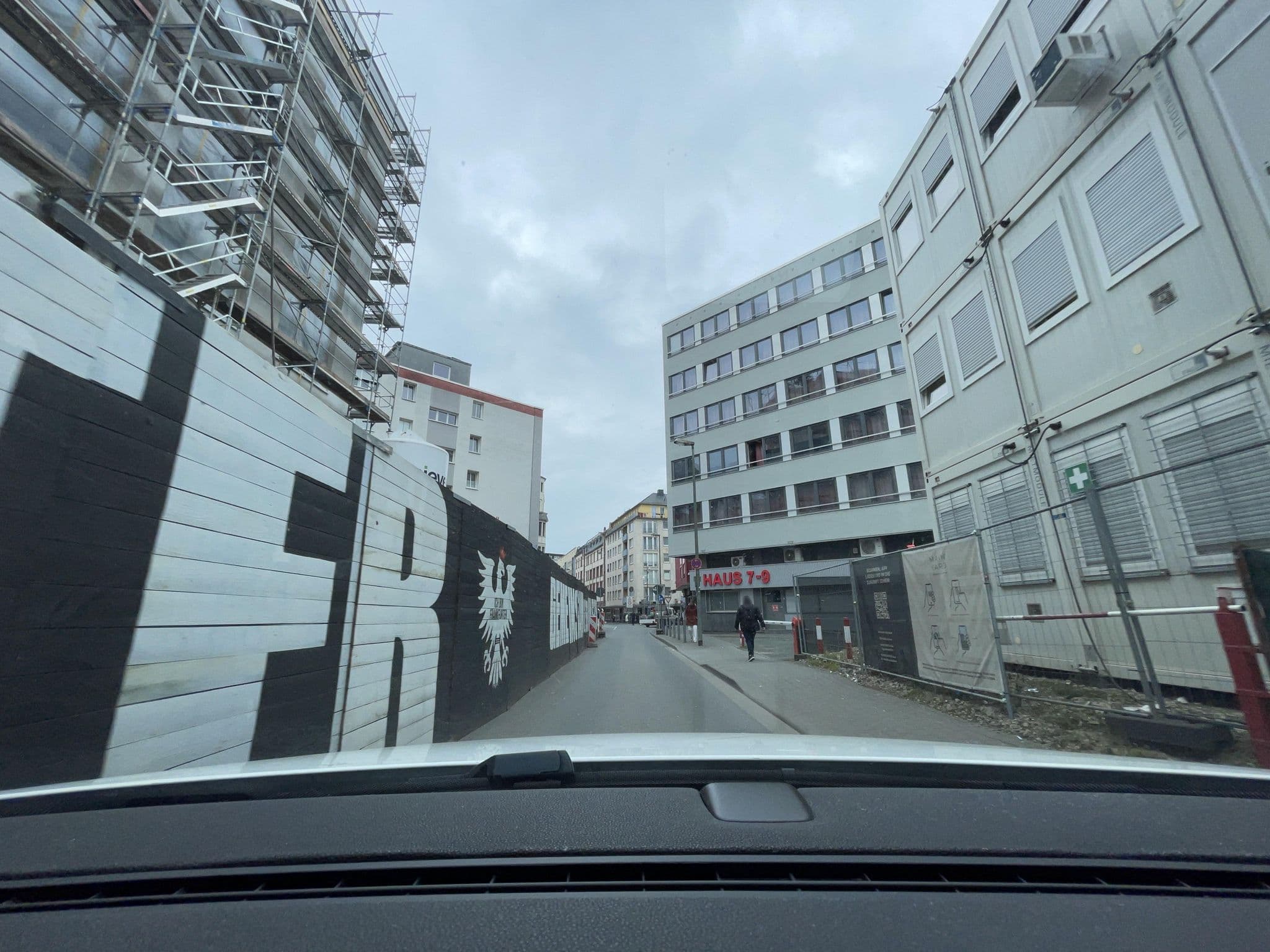 Street view near Grand Hotel Dream, Frankfurt am Main