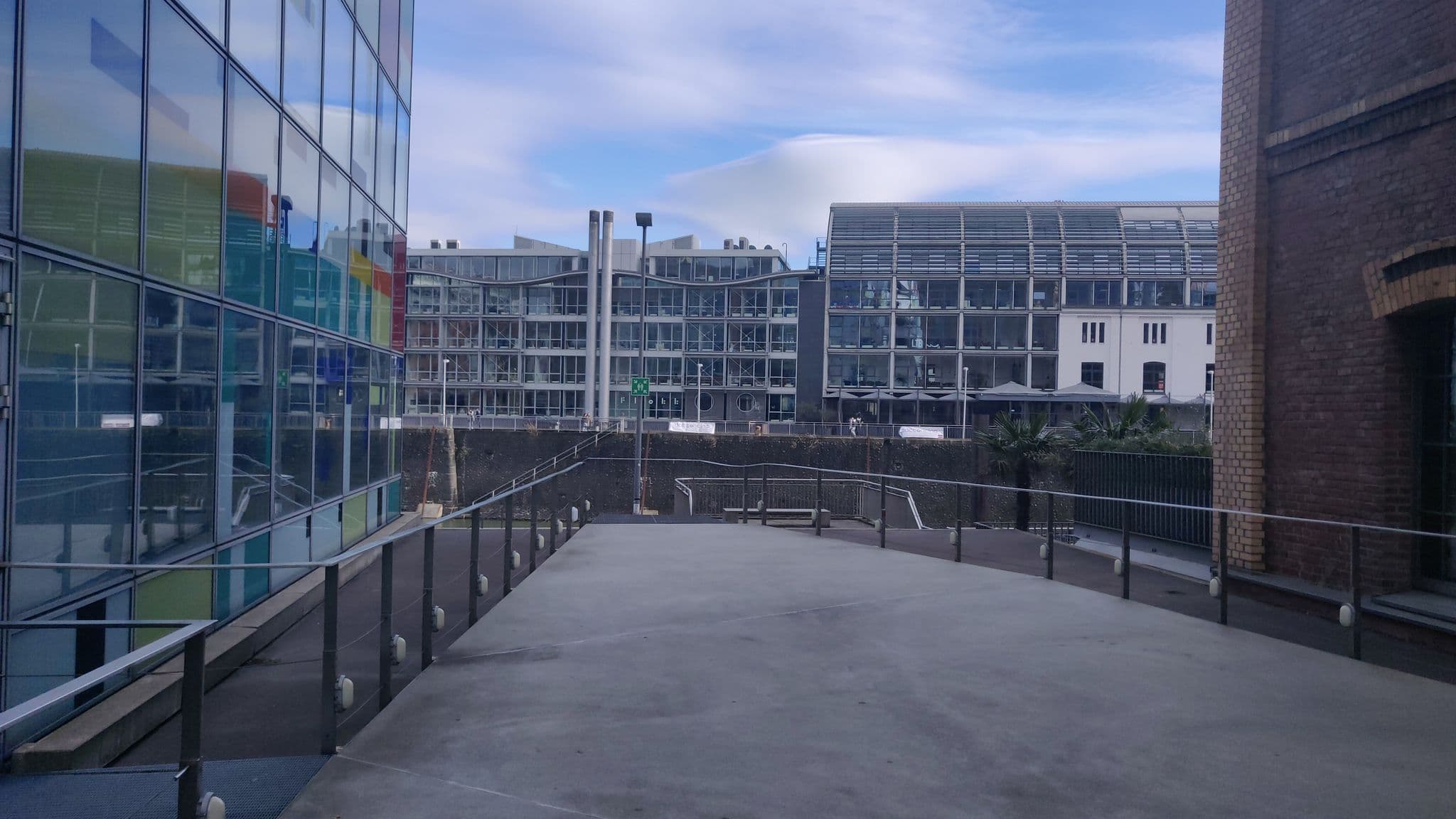 Street view near Courtyard Düsseldorf Hafen, Düsseldorf — © go2device (CC BY-SA · Mapillary)