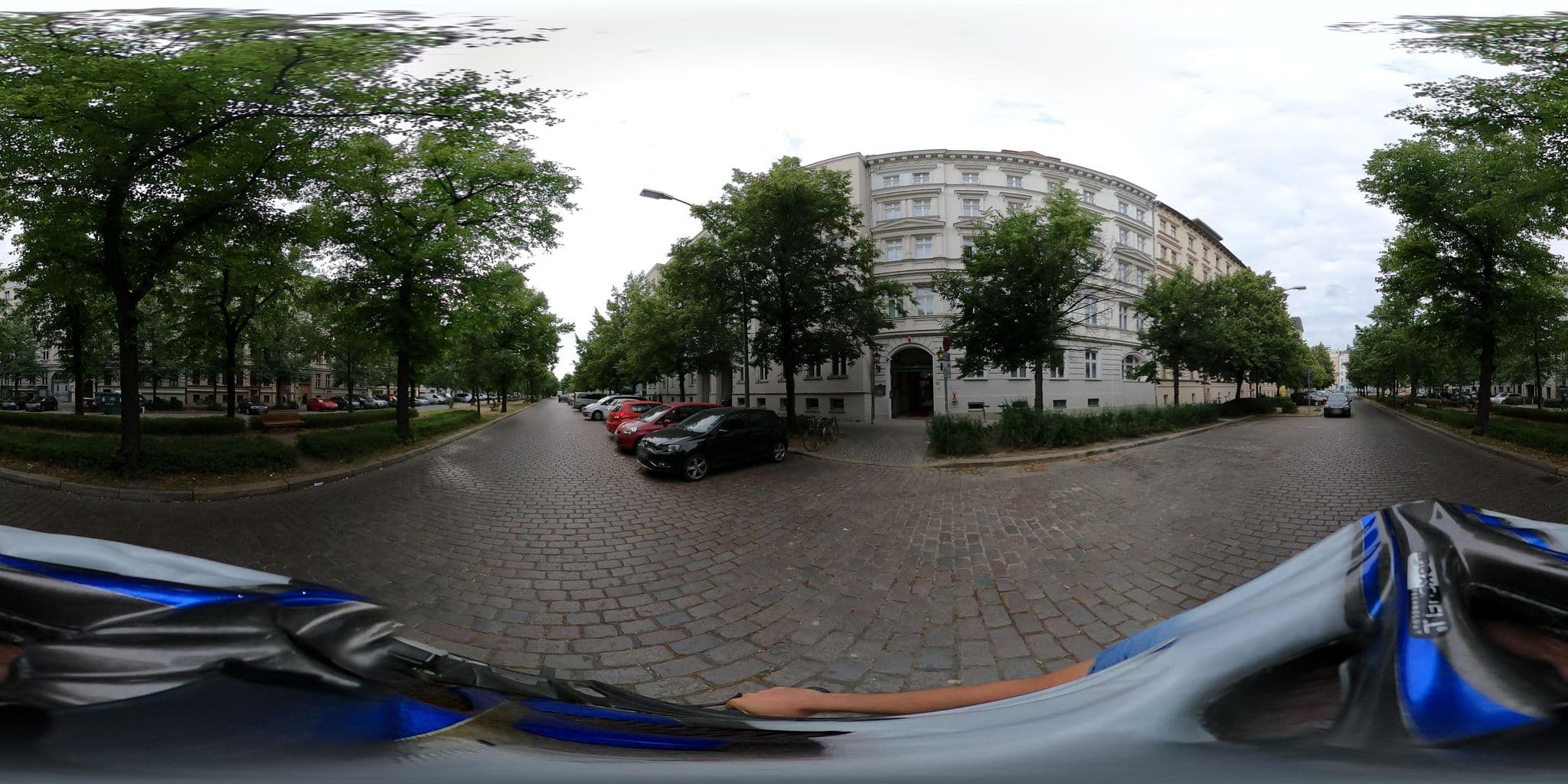 Street view near Myer's Hotel, Berlin — © eserte (CC BY-SA · Mapillary)