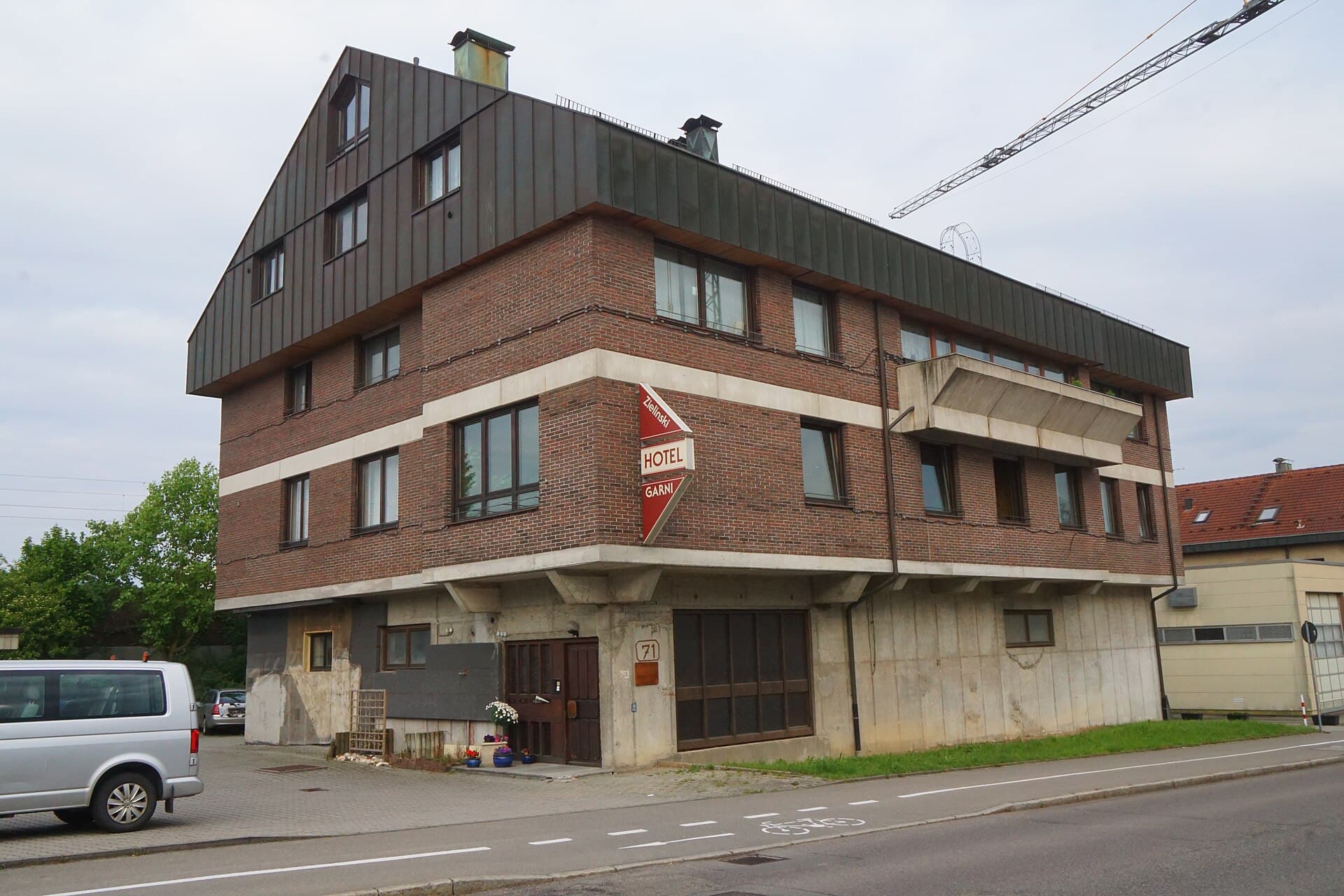 Hotel garni Zielinski (via Wikimedia Commons, CC BY-SA 3.0)