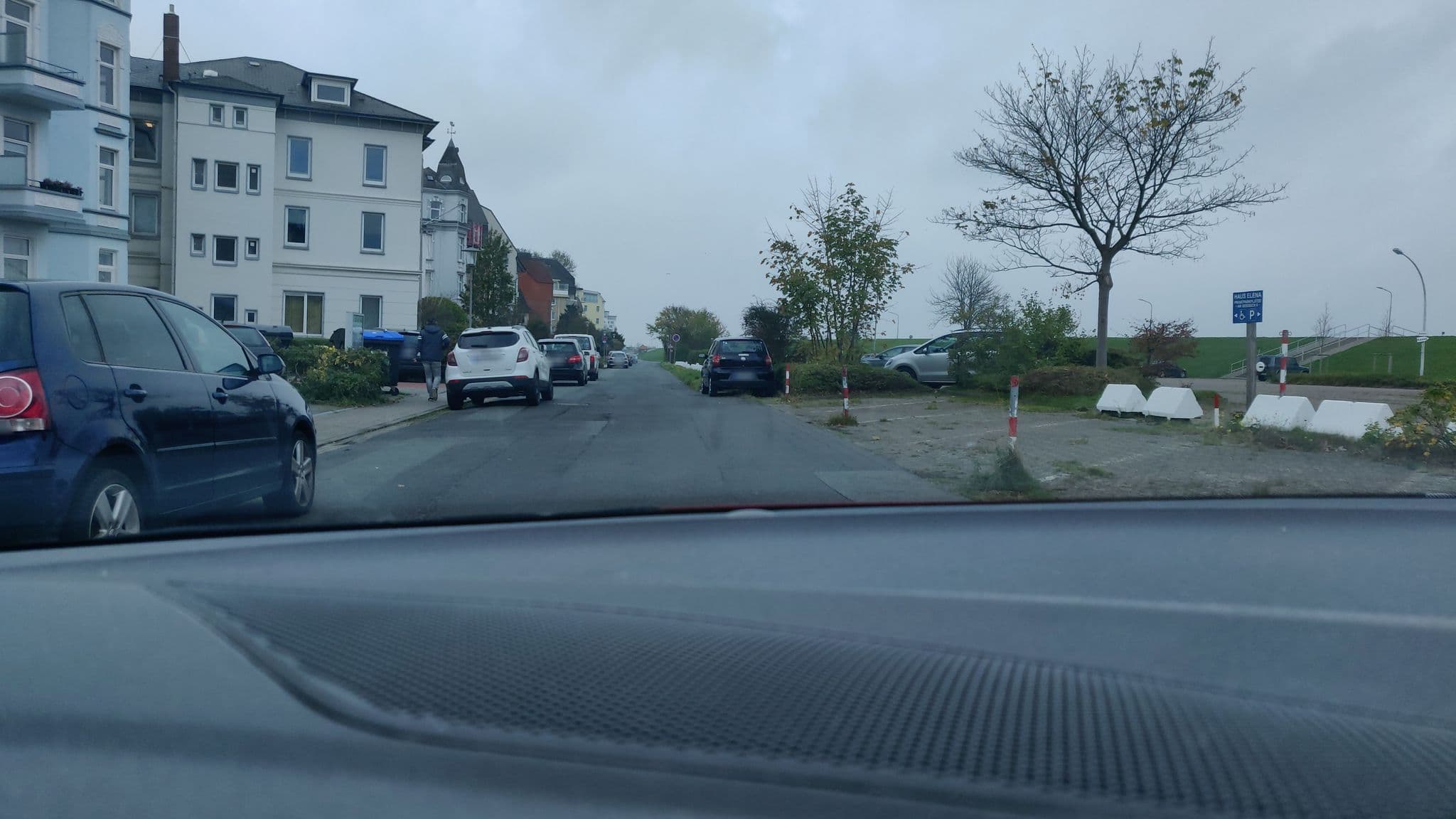 Street view near Haus Elena, Cuxhaven — © mighty_eighty (CC BY-SA · Mapillary)