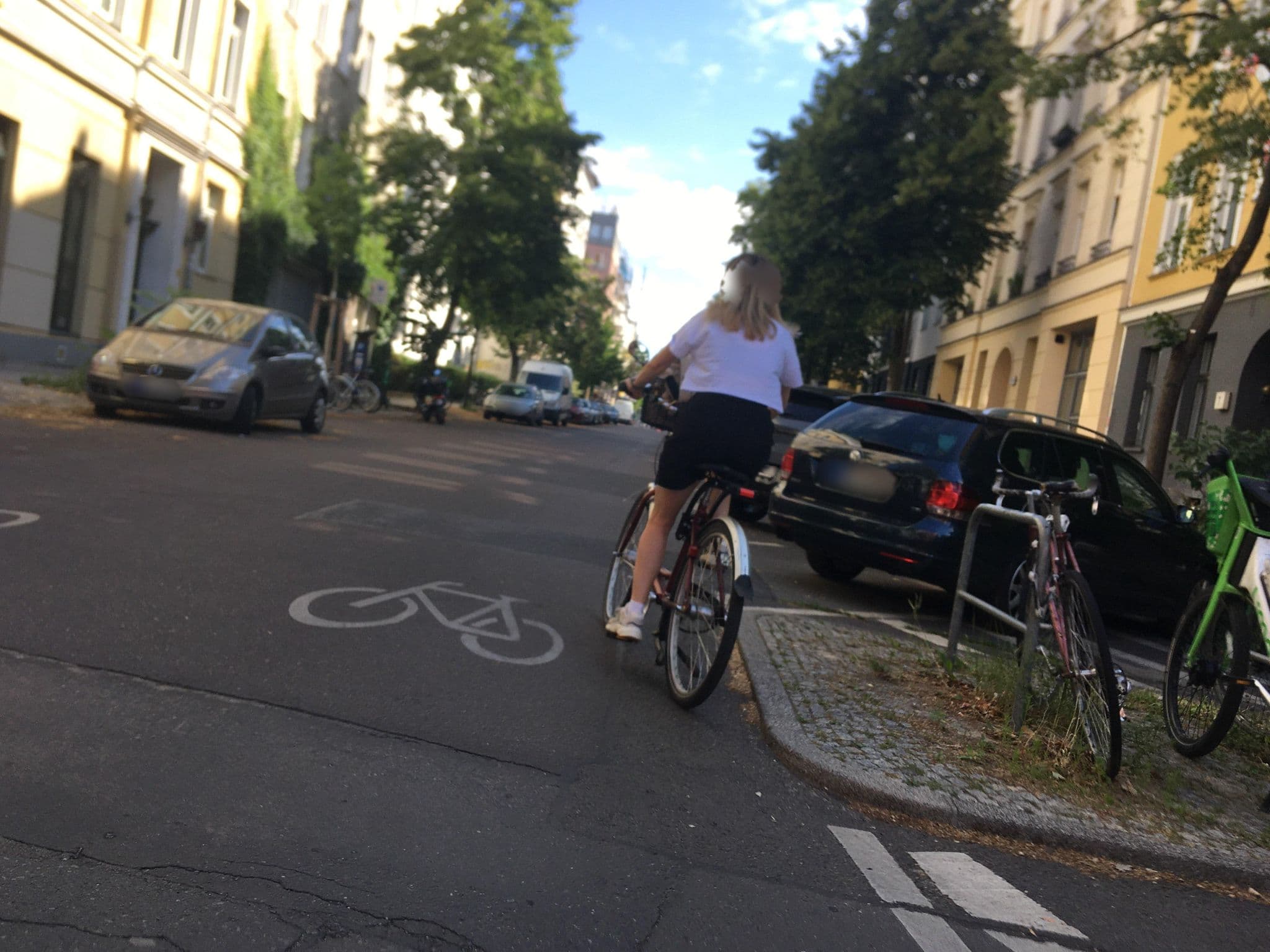Street view near Smartloft Apartments & Art, Berlin — © carlheinz (CC BY-SA · Mapillary)