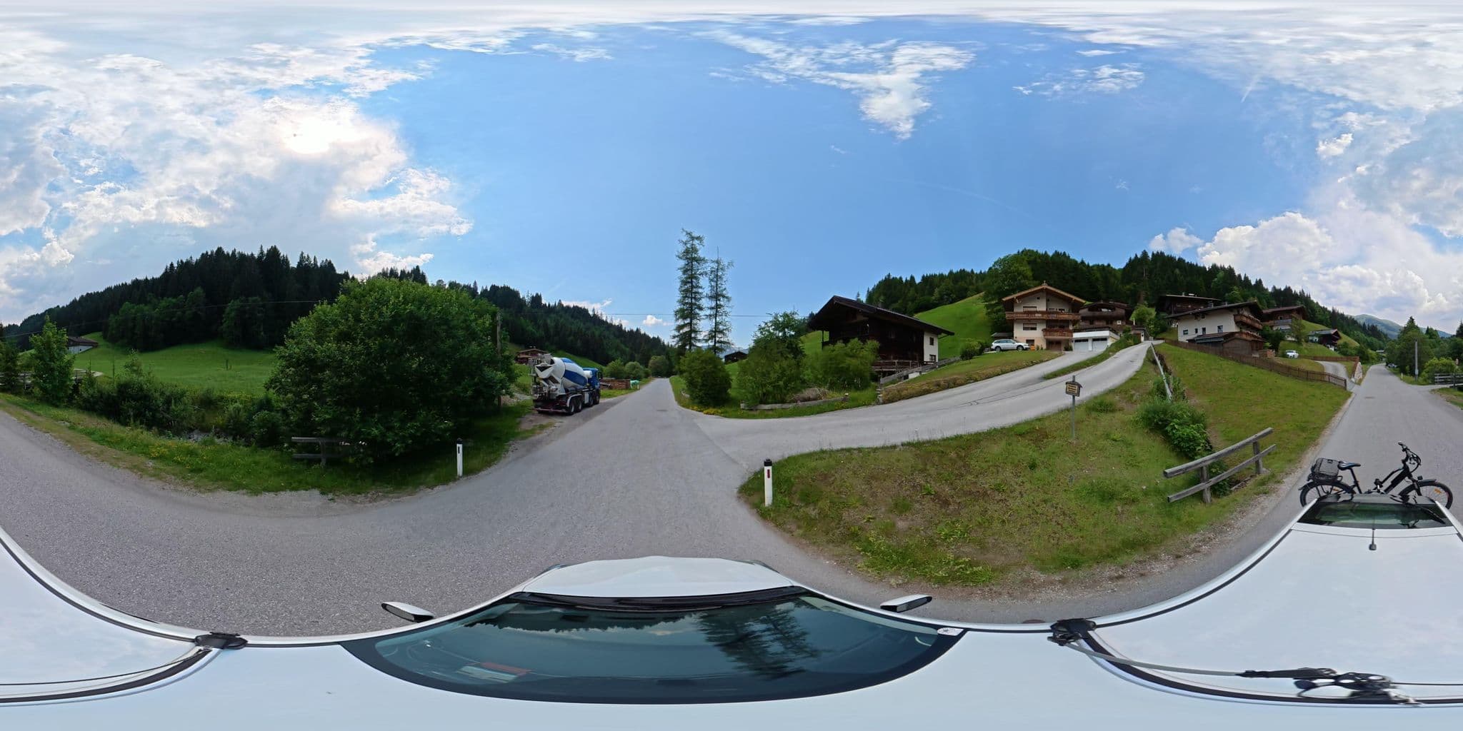 Street view near Haus Waldblick, Oberau — © osmplus_org (CC BY-SA · Mapillary)